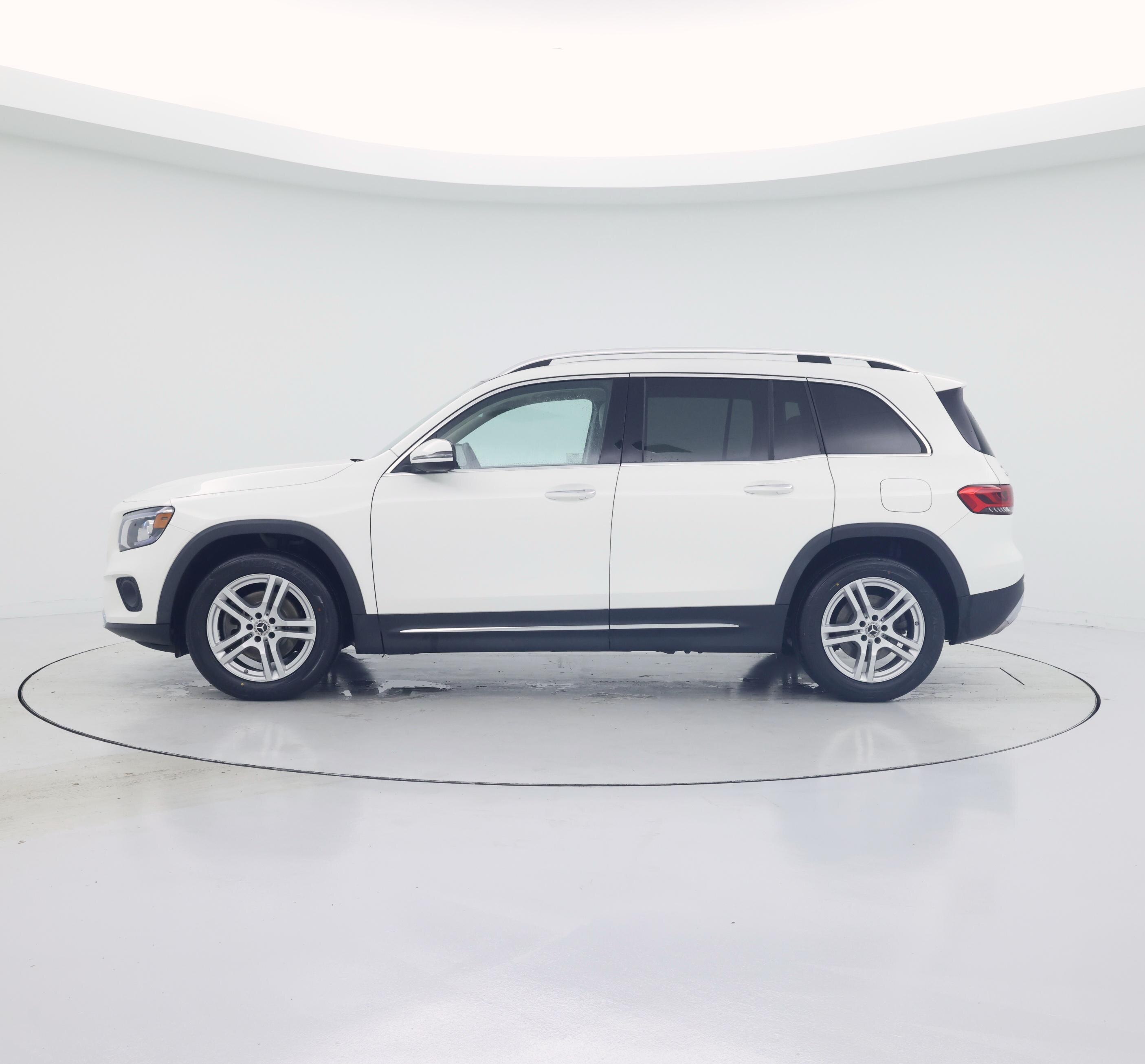 Thumbnail: 2022 Mercedes-Benz GLB - 3