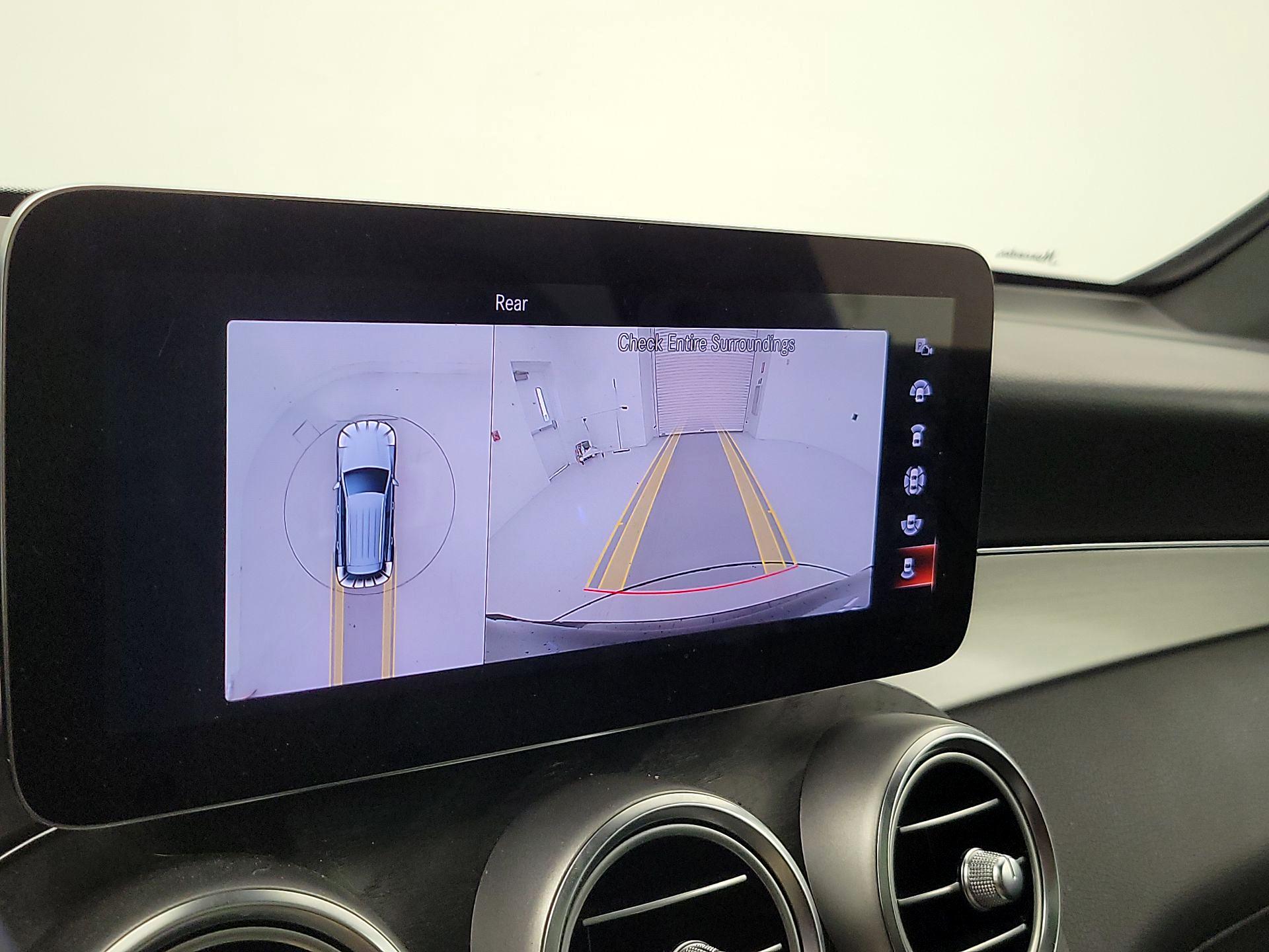 Thumbnail: 2022 Mercedes-Benz GLC - 15