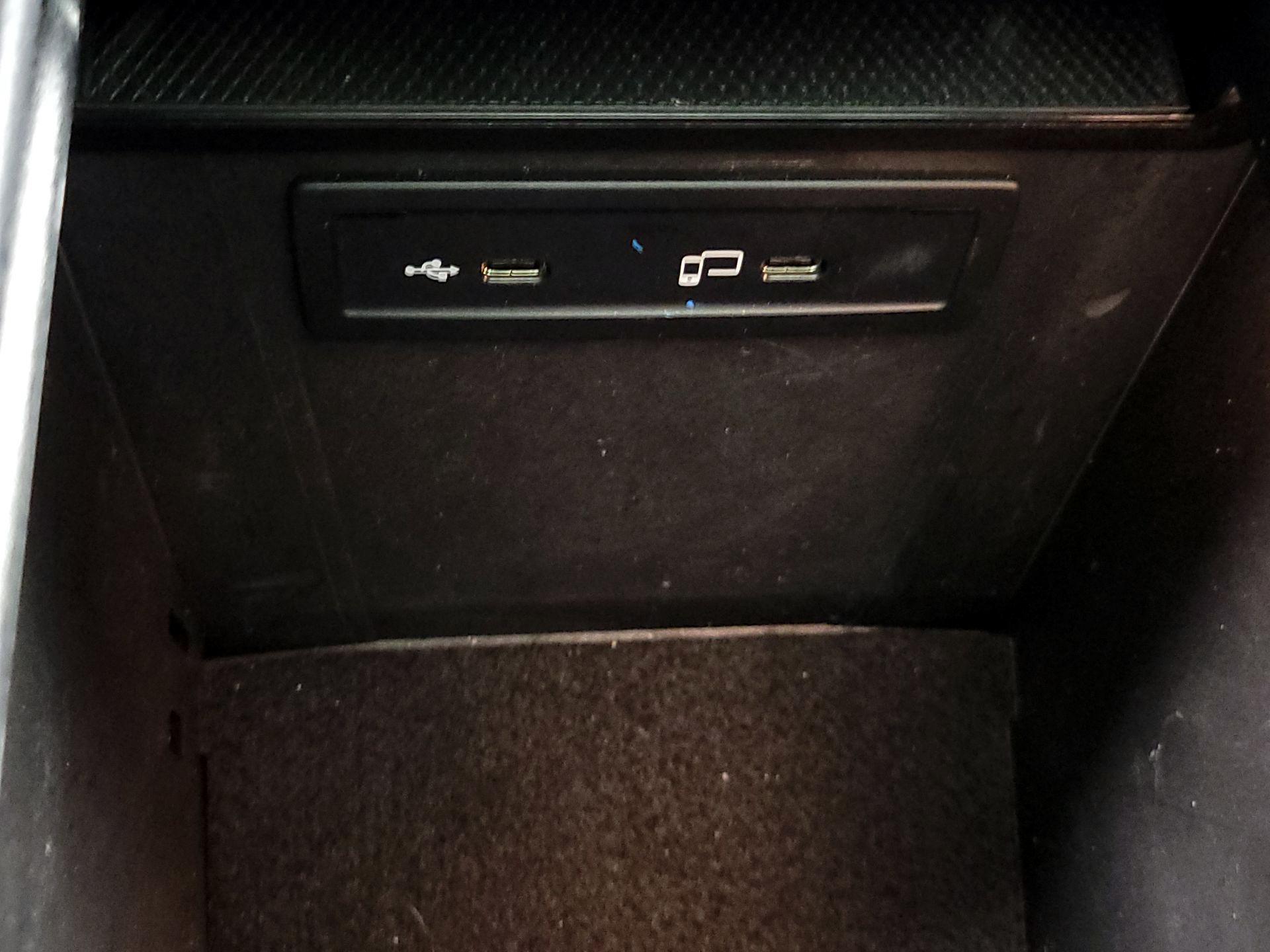 Thumbnail: 2022 Mercedes-Benz GLC - 19