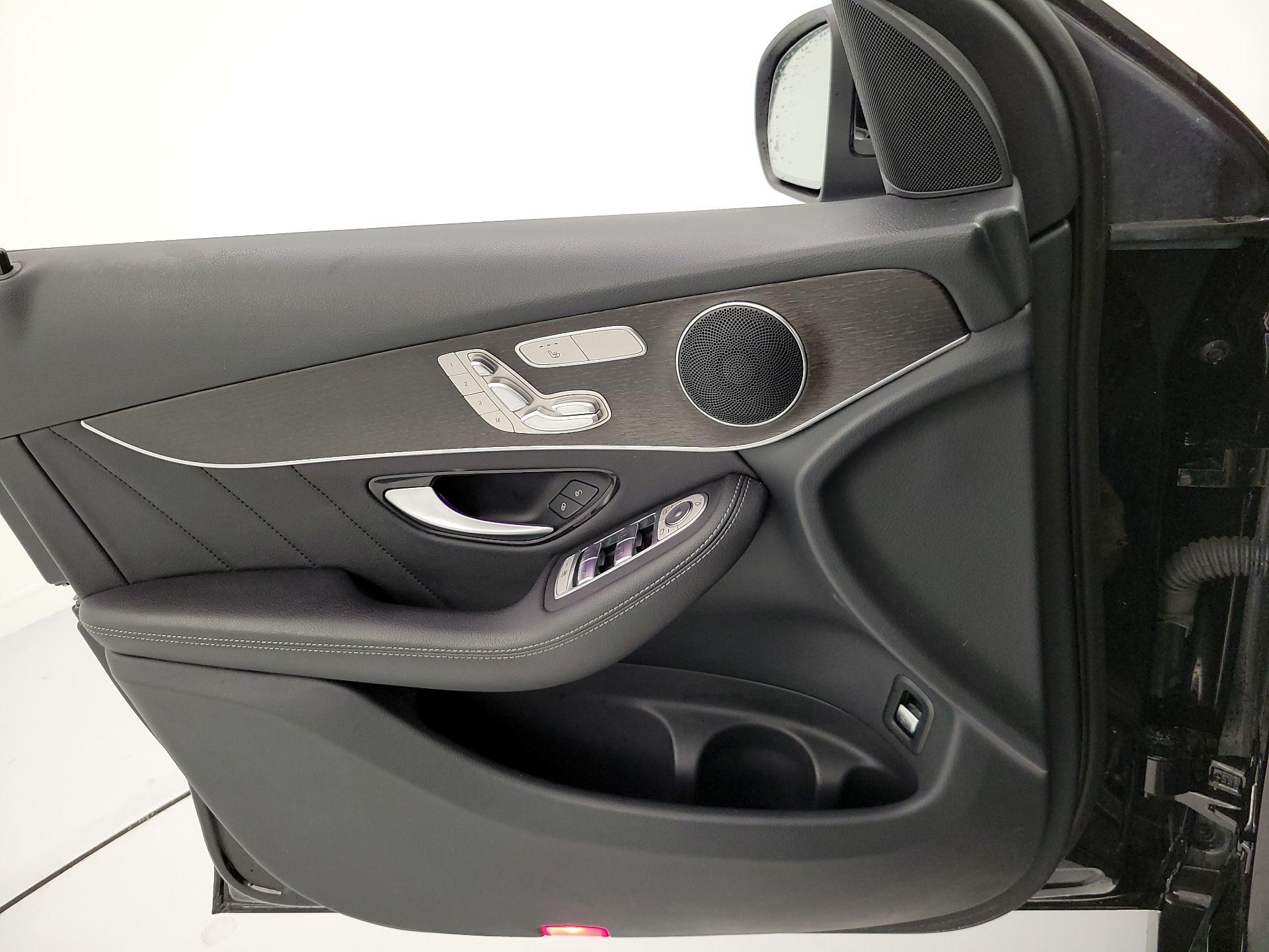 Thumbnail: 2022 Mercedes-Benz GLC - 12