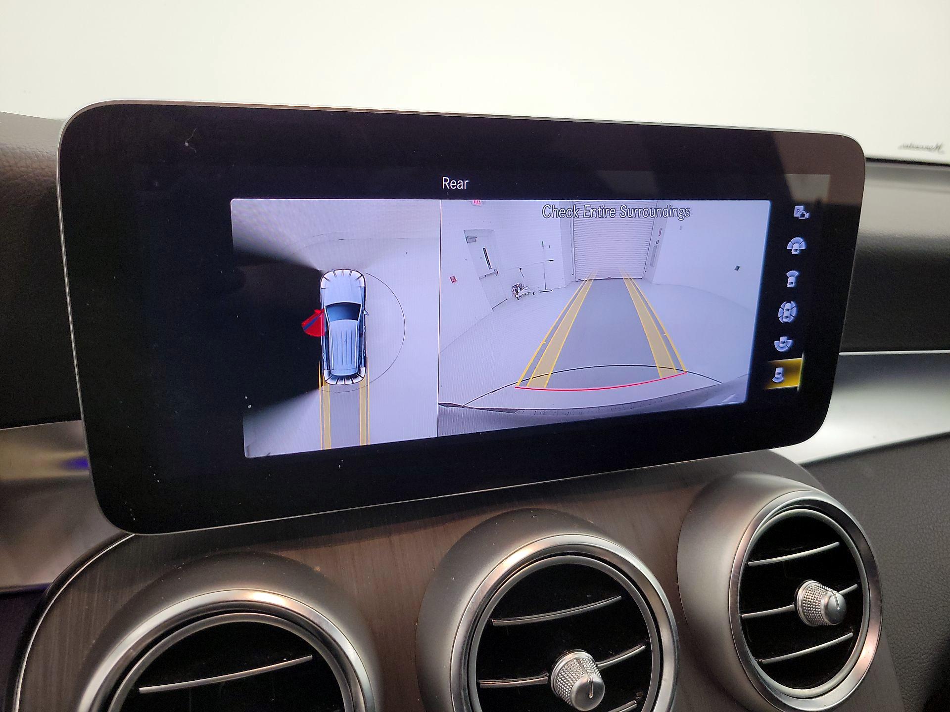 Thumbnail: 2022 Mercedes-Benz GLC - 14