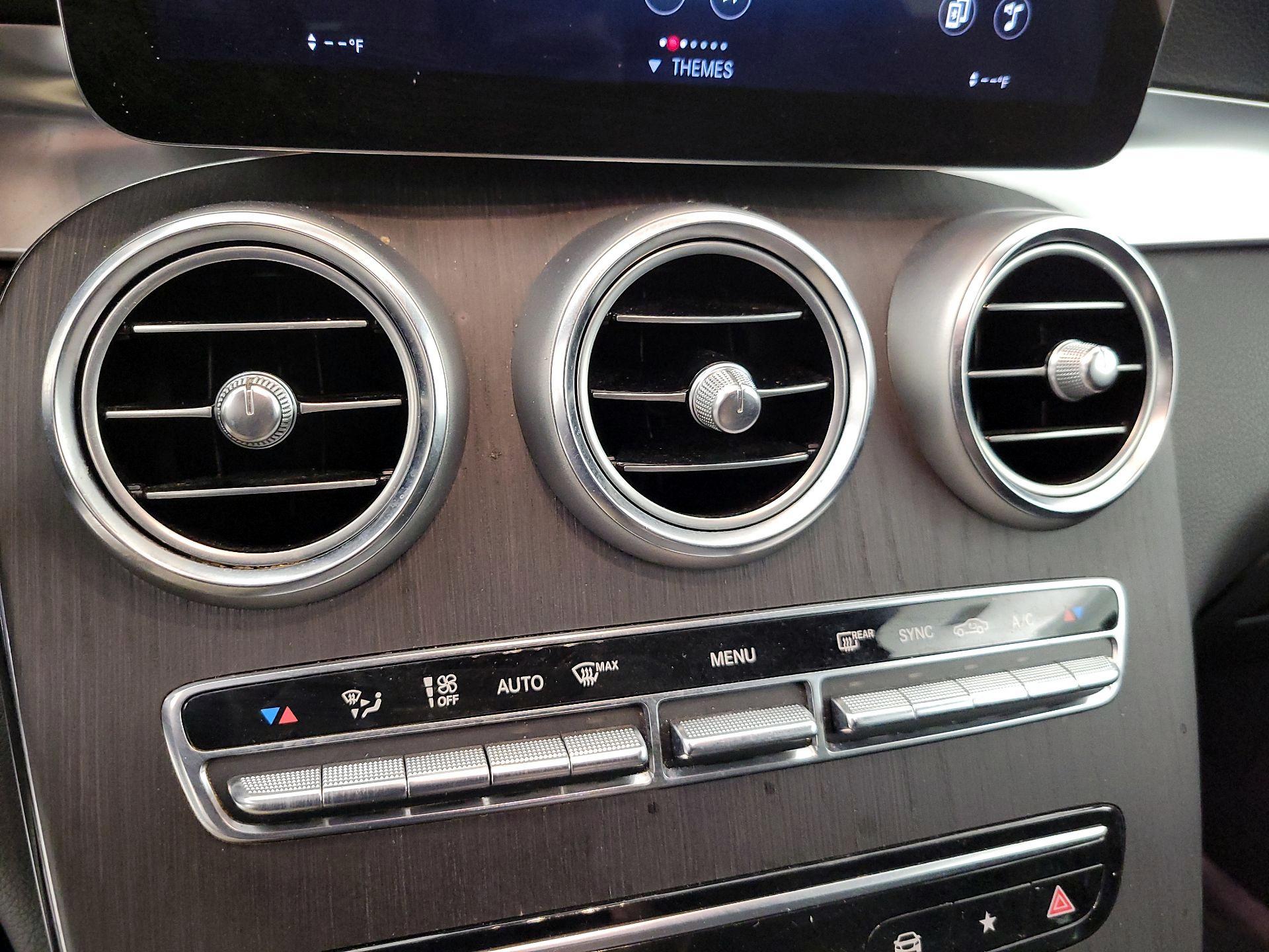 Thumbnail: 2022 Mercedes-Benz GLC - 16