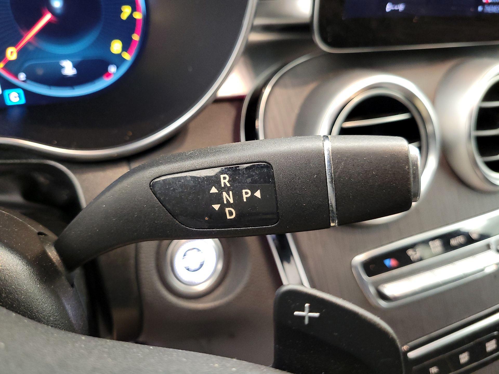 Thumbnail: 2022 Mercedes-Benz GLC - 17