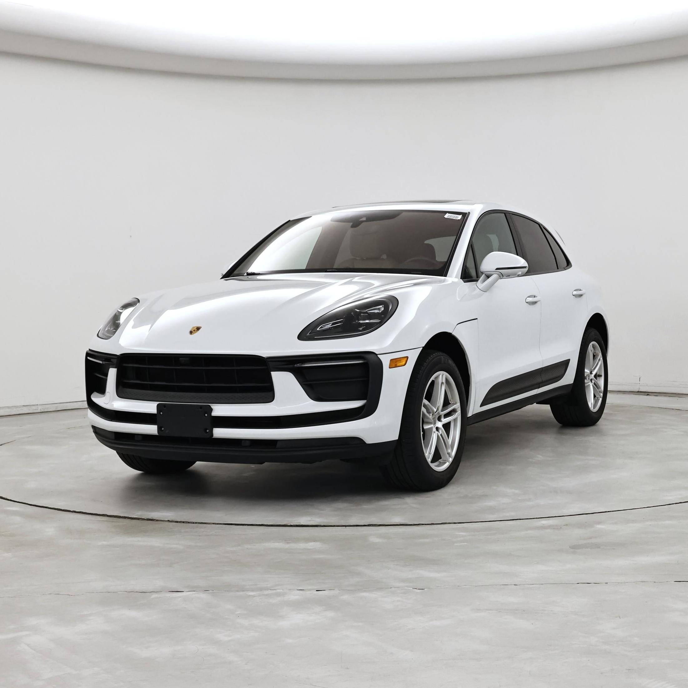 Thumbnail: 2022 Porsche Macan - 4