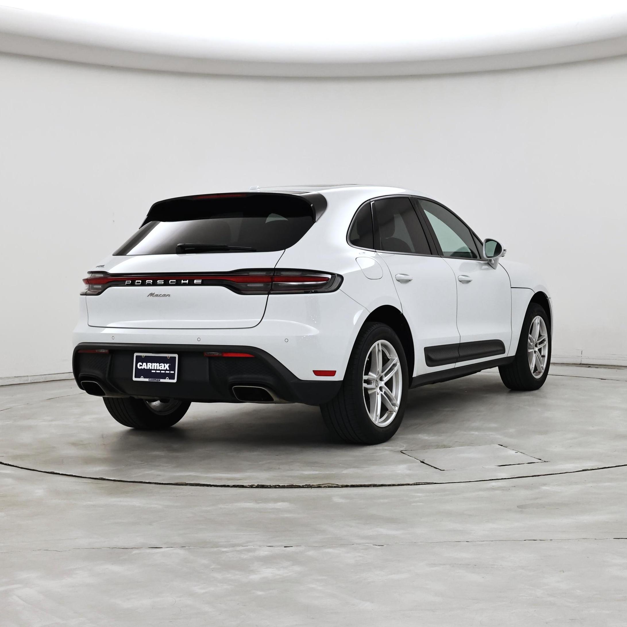 Thumbnail: 2022 Porsche Macan - 8