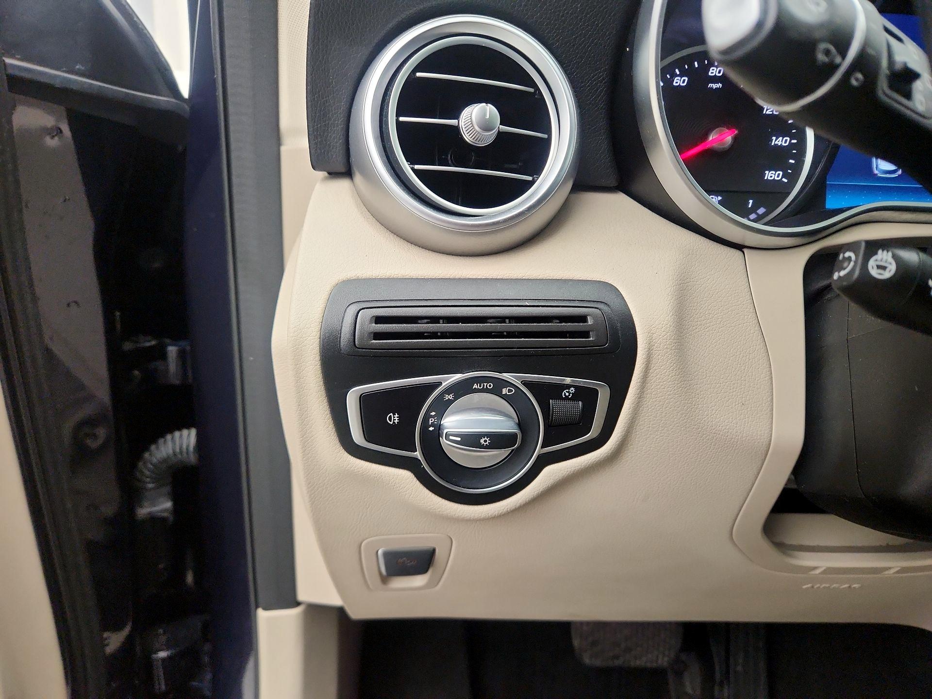 Thumbnail: 2021 Mercedes-Benz GLC - 13
