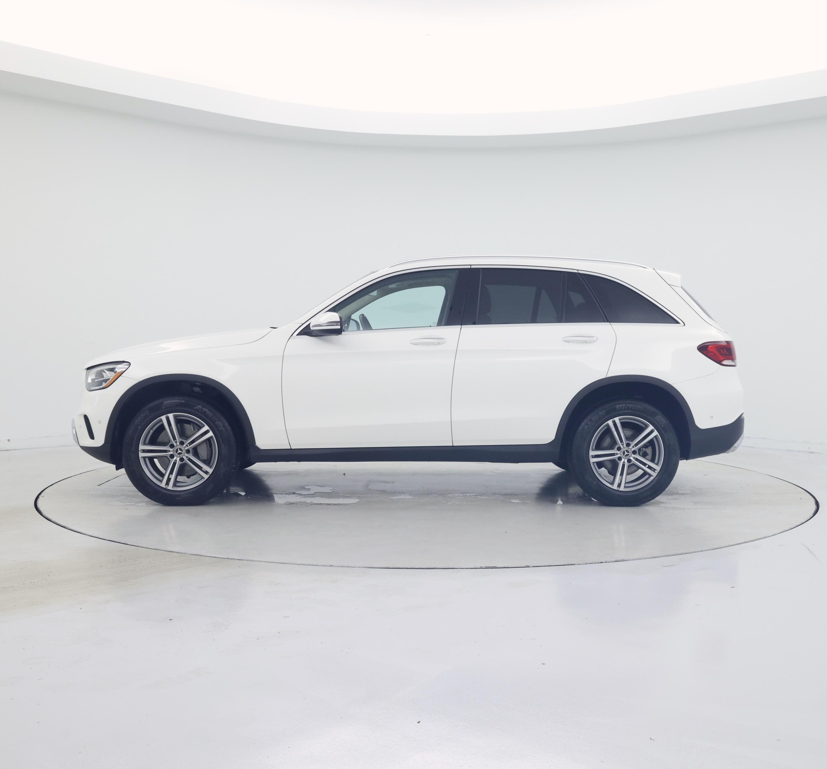 Thumbnail: 2022 Mercedes-Benz GLC - 3