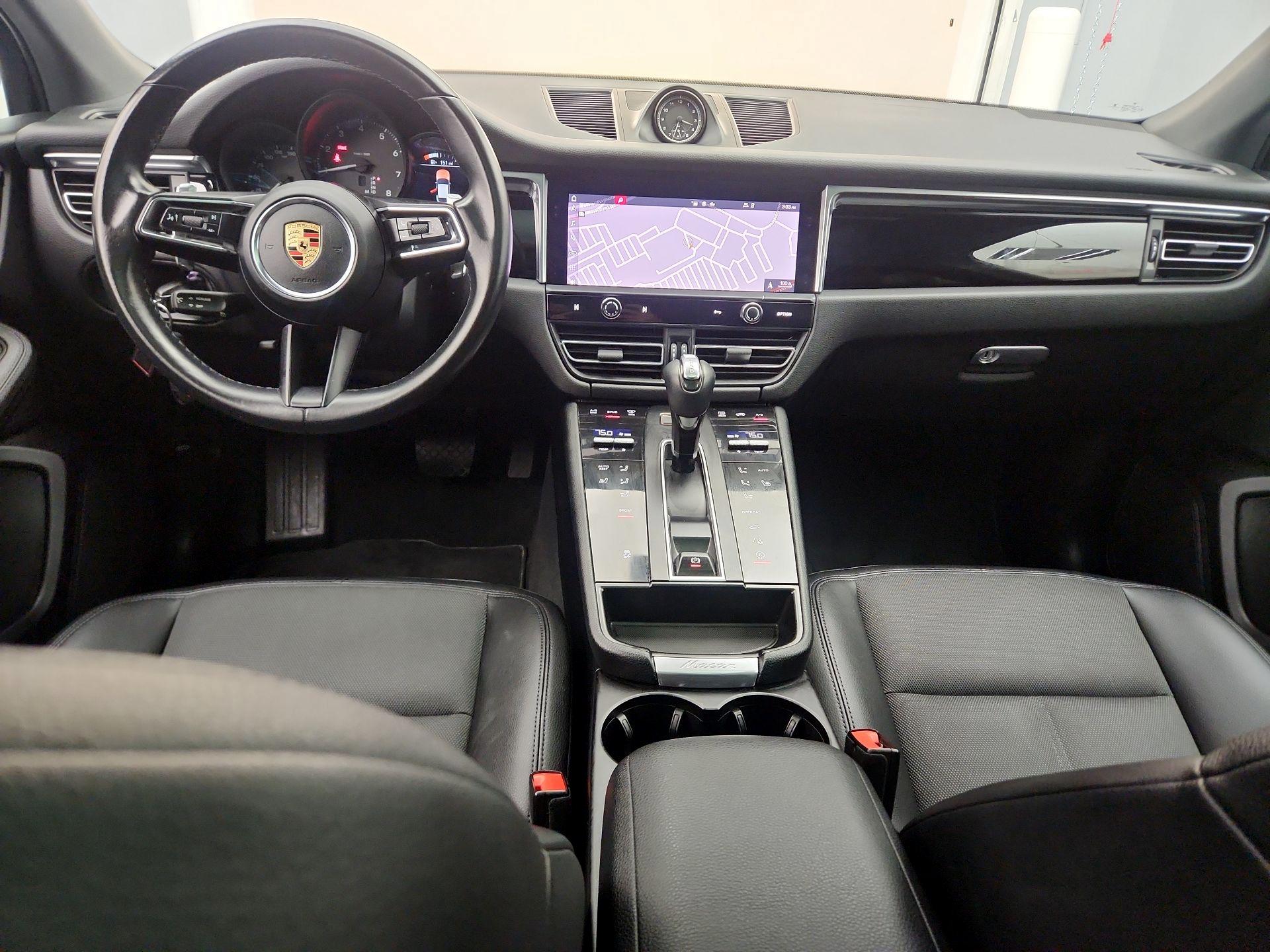 Thumbnail: 2022 Porsche Macan - 9