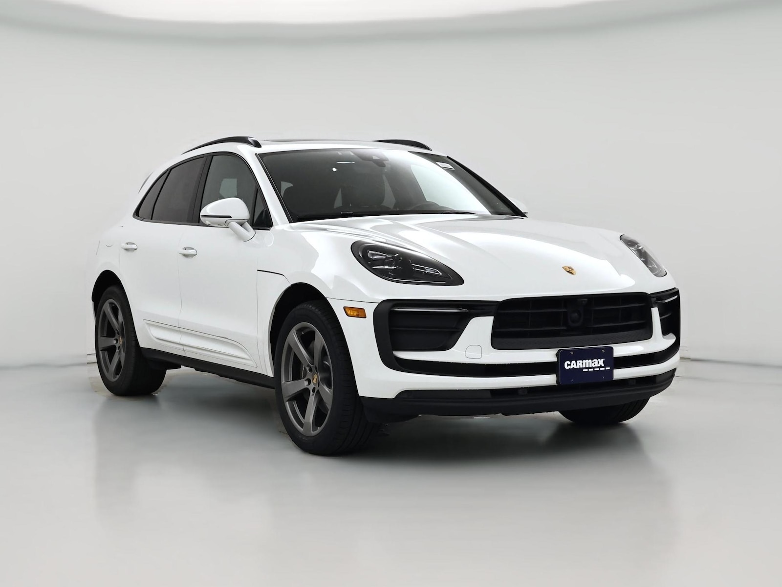 2023 Porsche Macan Base