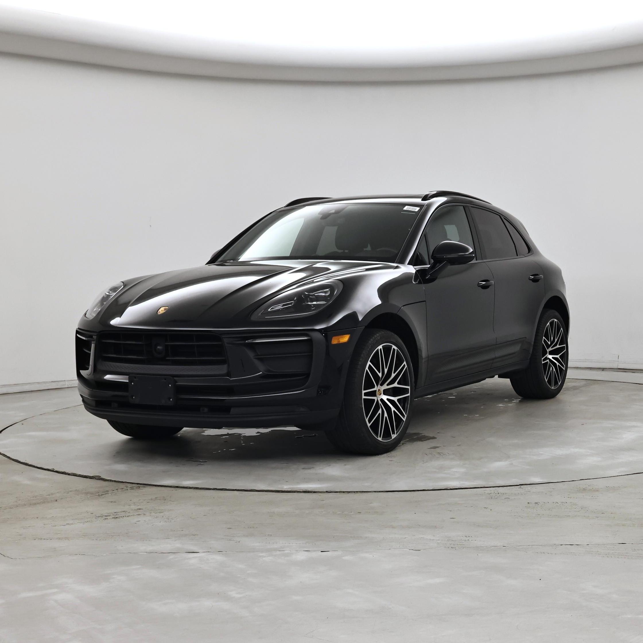 Thumbnail: 2023 Porsche Macan - 4