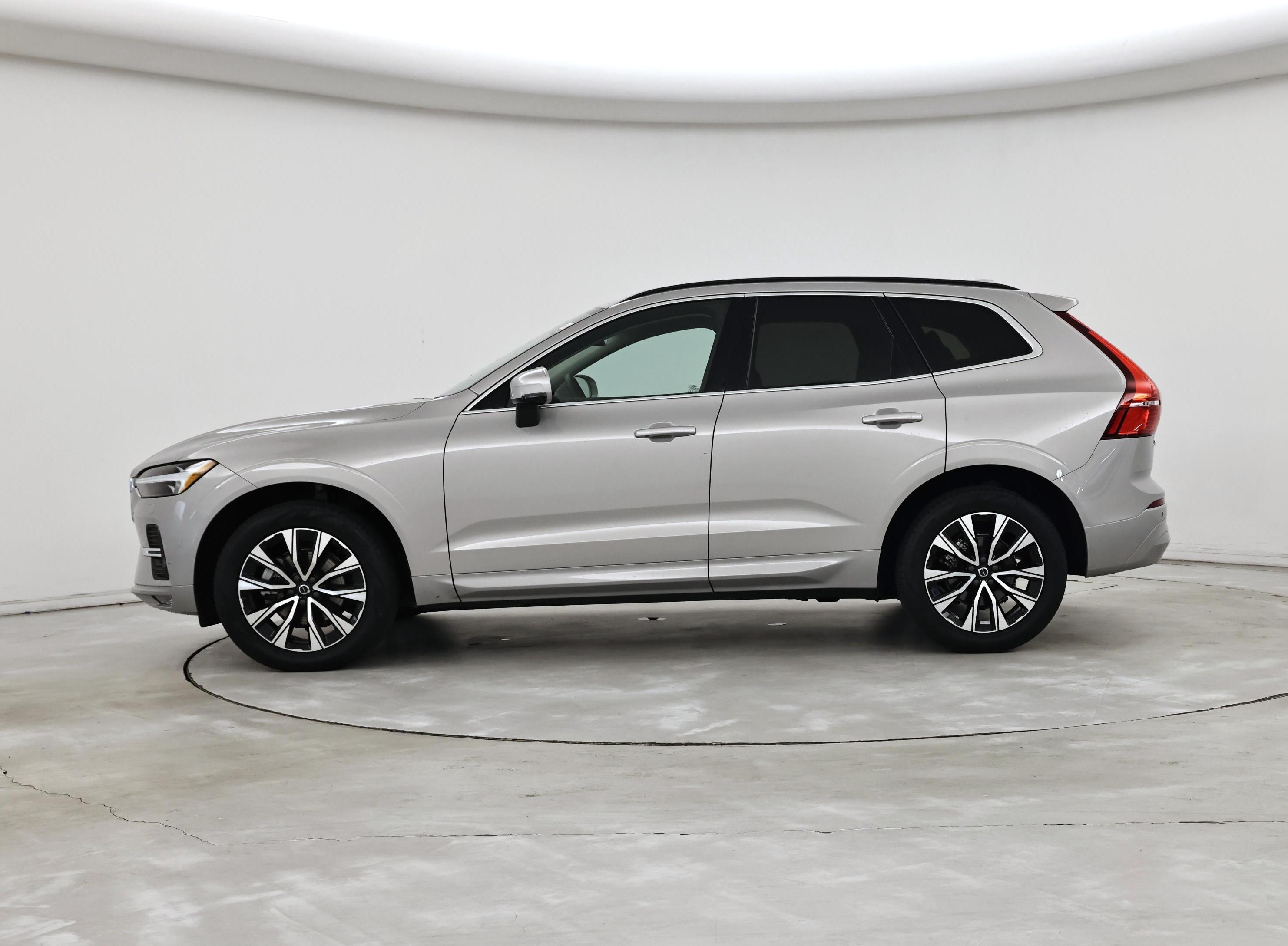 Thumbnail: 2023 Volvo XC60 - 3