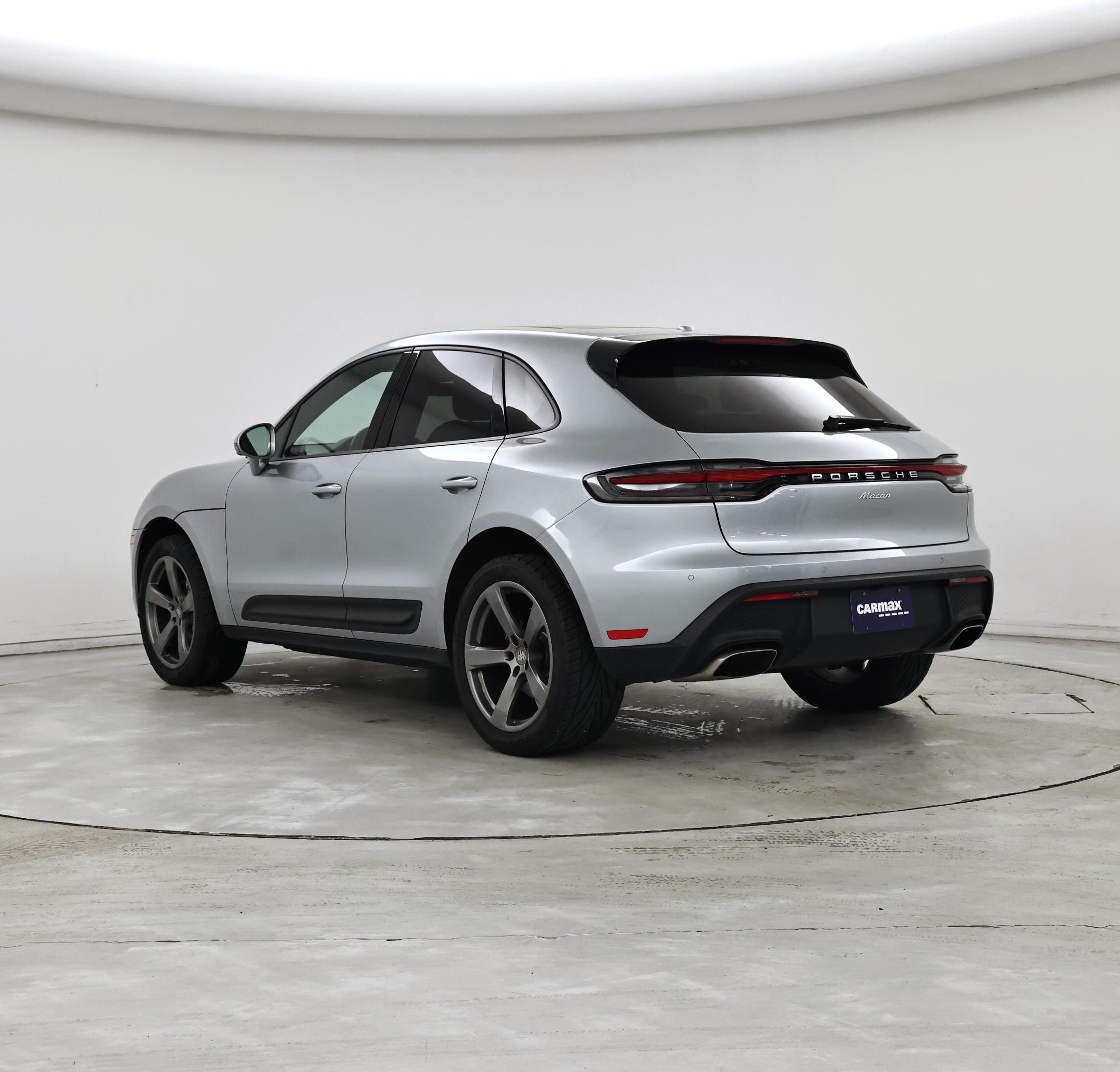 Thumbnail: 2022 Porsche Macan - 2