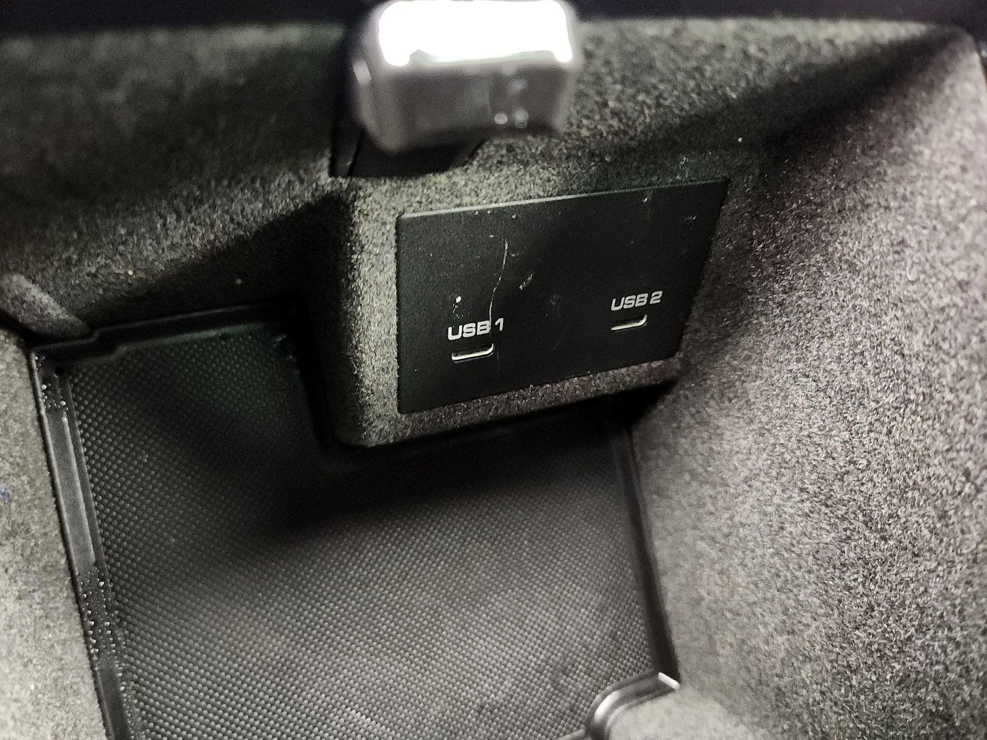 Thumbnail: 2022 Porsche Macan - 19