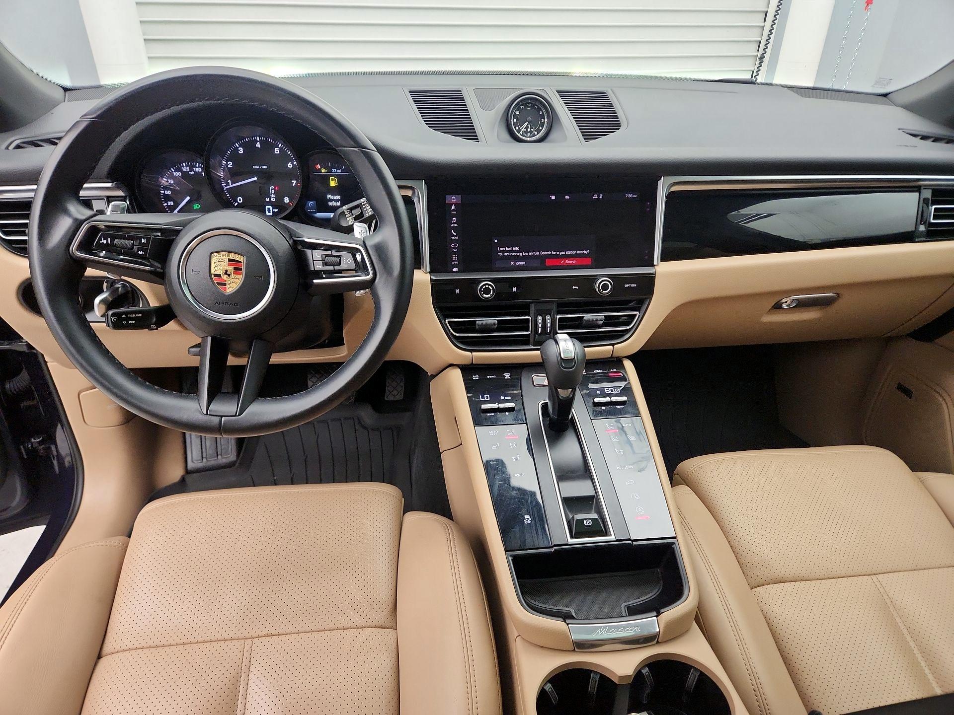 Thumbnail: 2022 Porsche Macan - 9