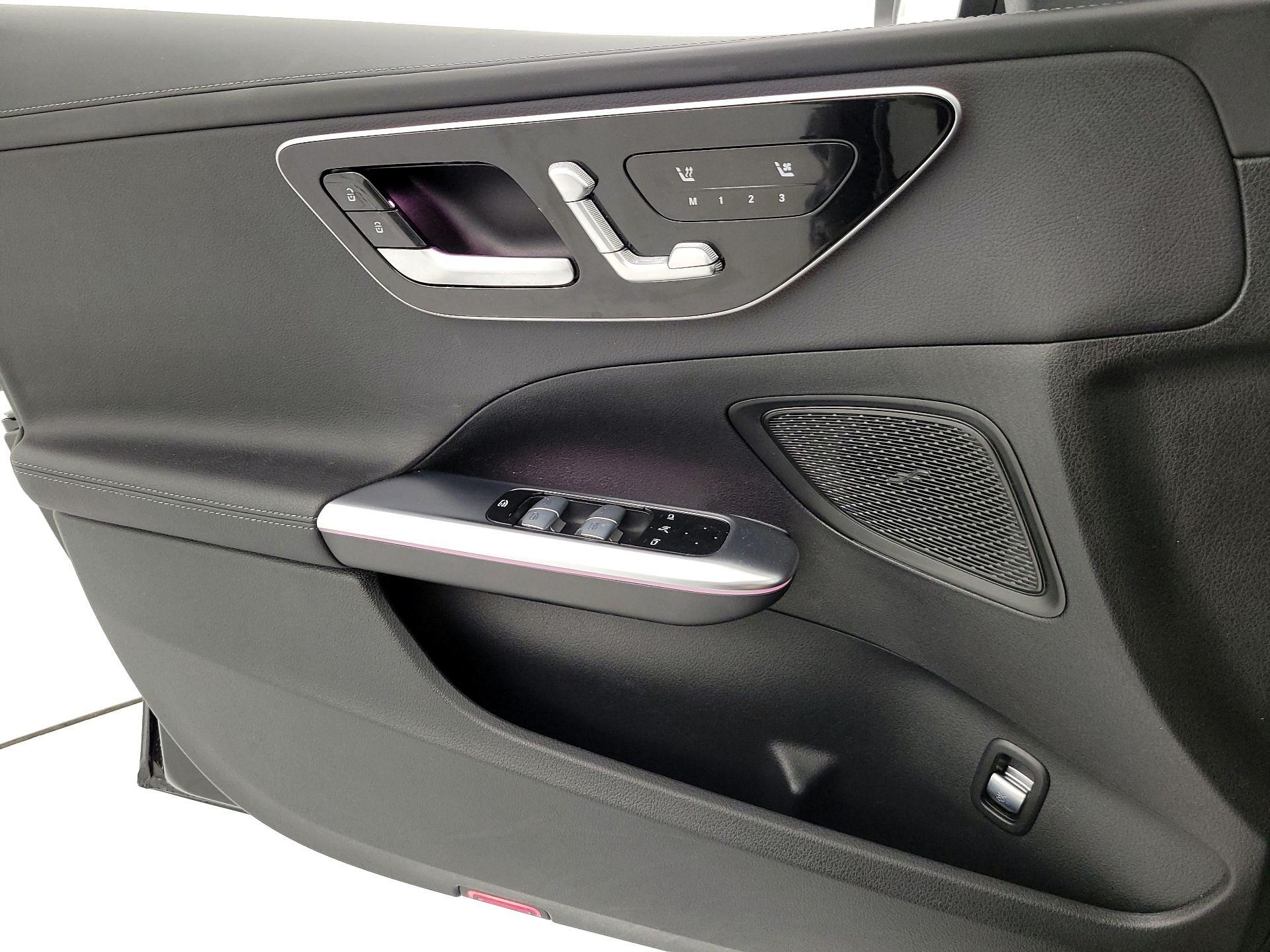 Thumbnail: 2023 Mercedes-Benz C-Class - 12