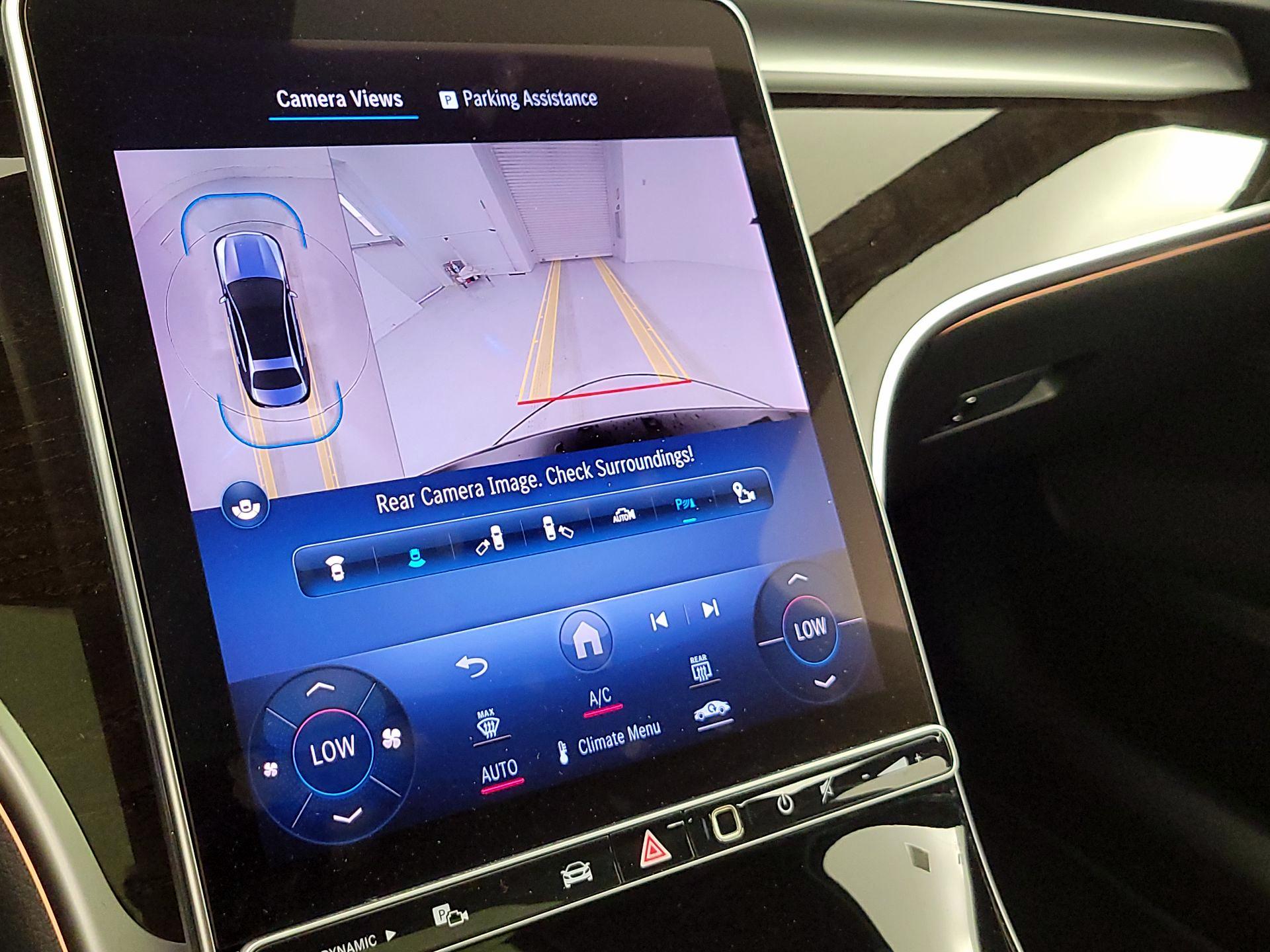 Thumbnail: 2023 Mercedes-Benz C-Class - 15