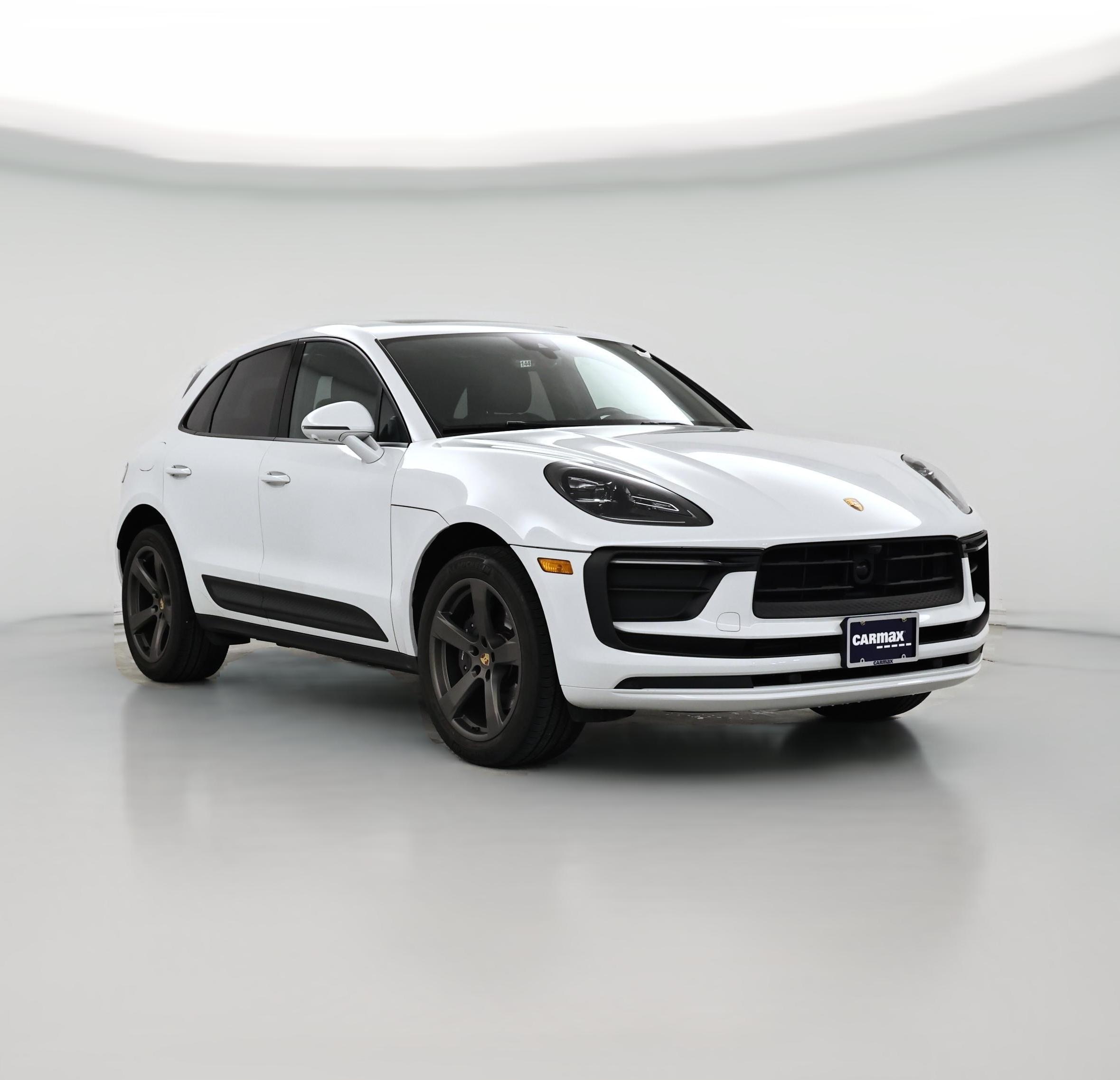 Thumbnail: 2023 Porsche Macan - 1
