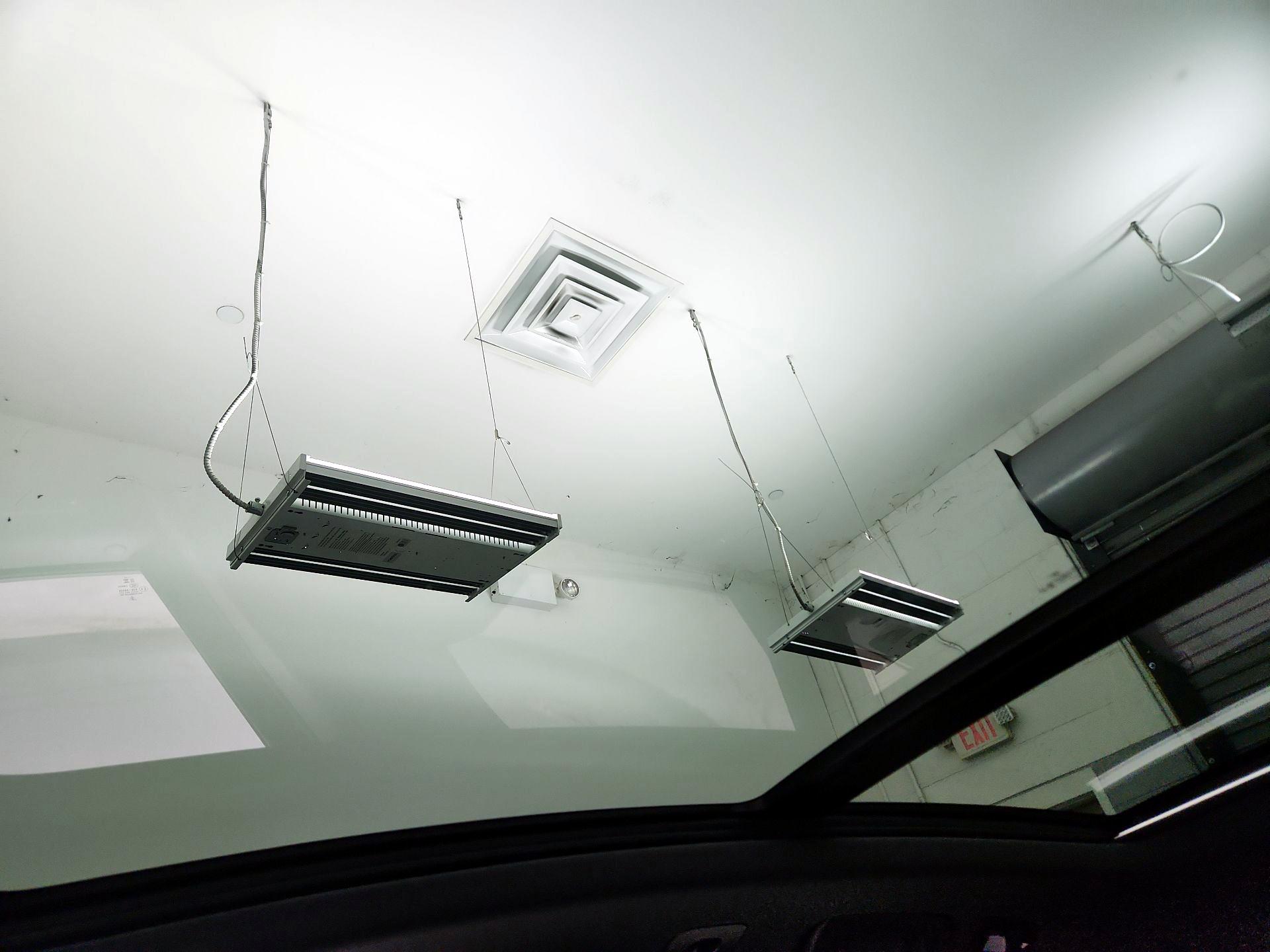 Thumbnail: 2023 Porsche Macan - 20