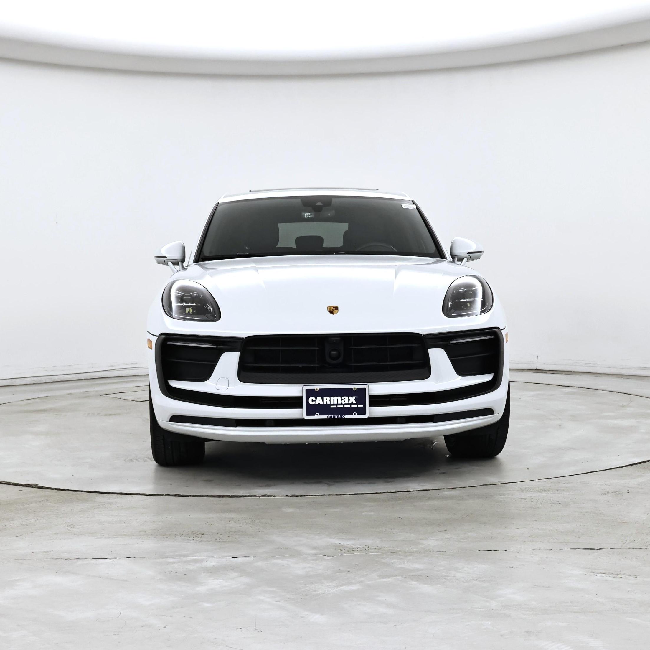 Thumbnail: 2023 Porsche Macan - 5