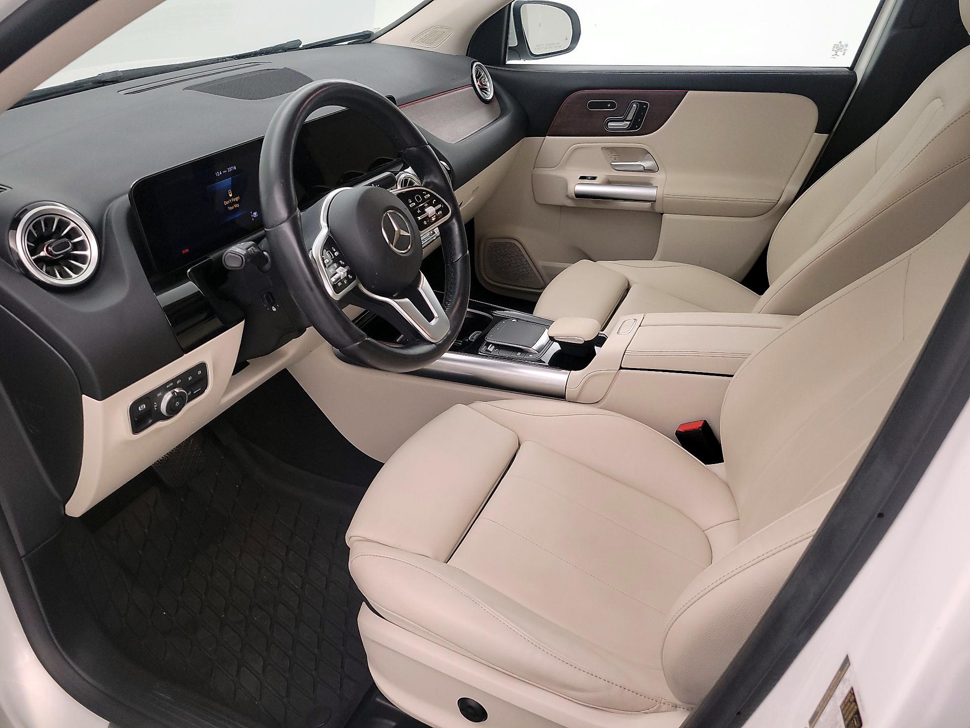 Thumbnail: 2023 Mercedes-Benz GLA - 11