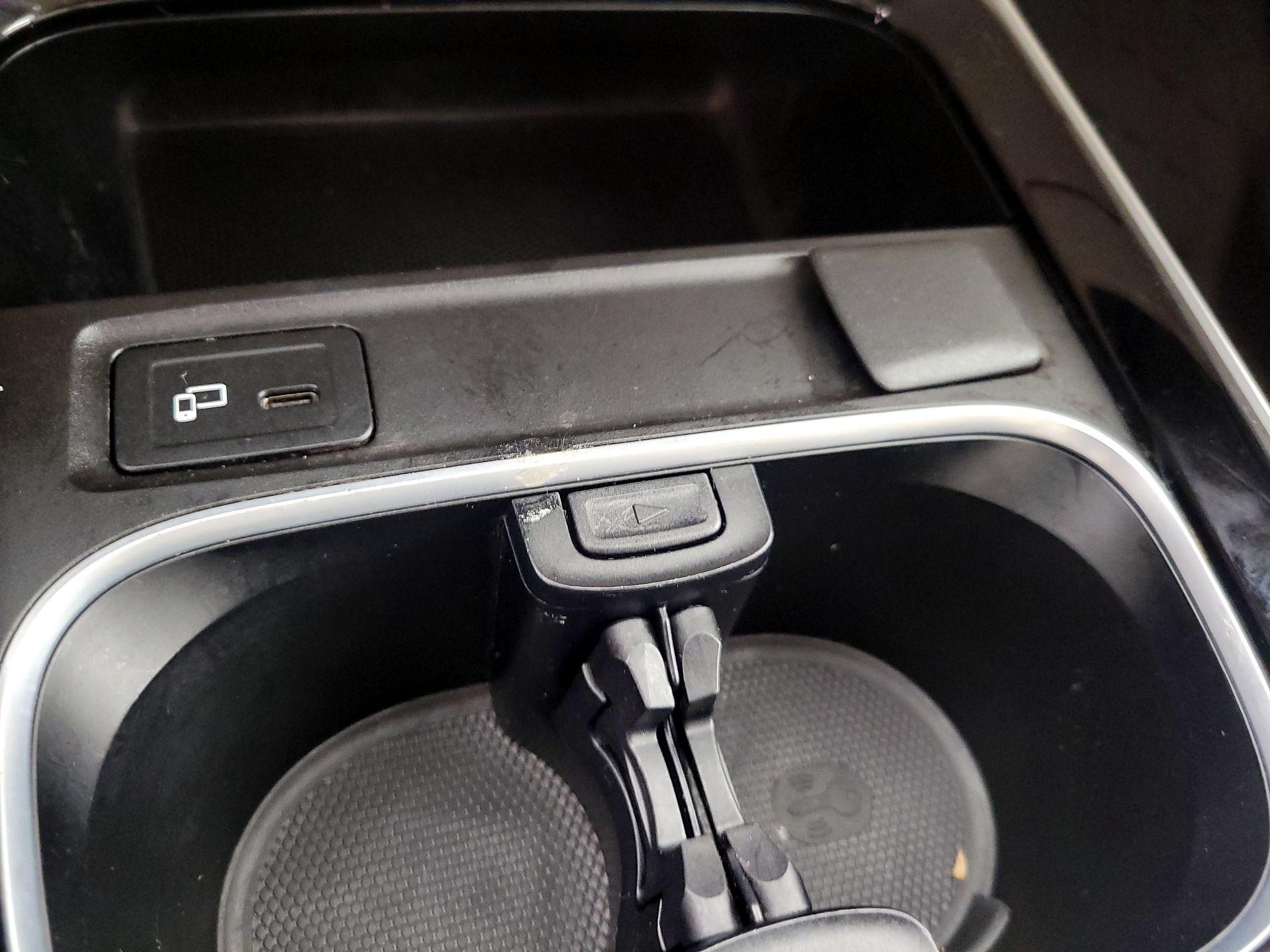 Thumbnail: 2023 Mercedes-Benz GLA - 18