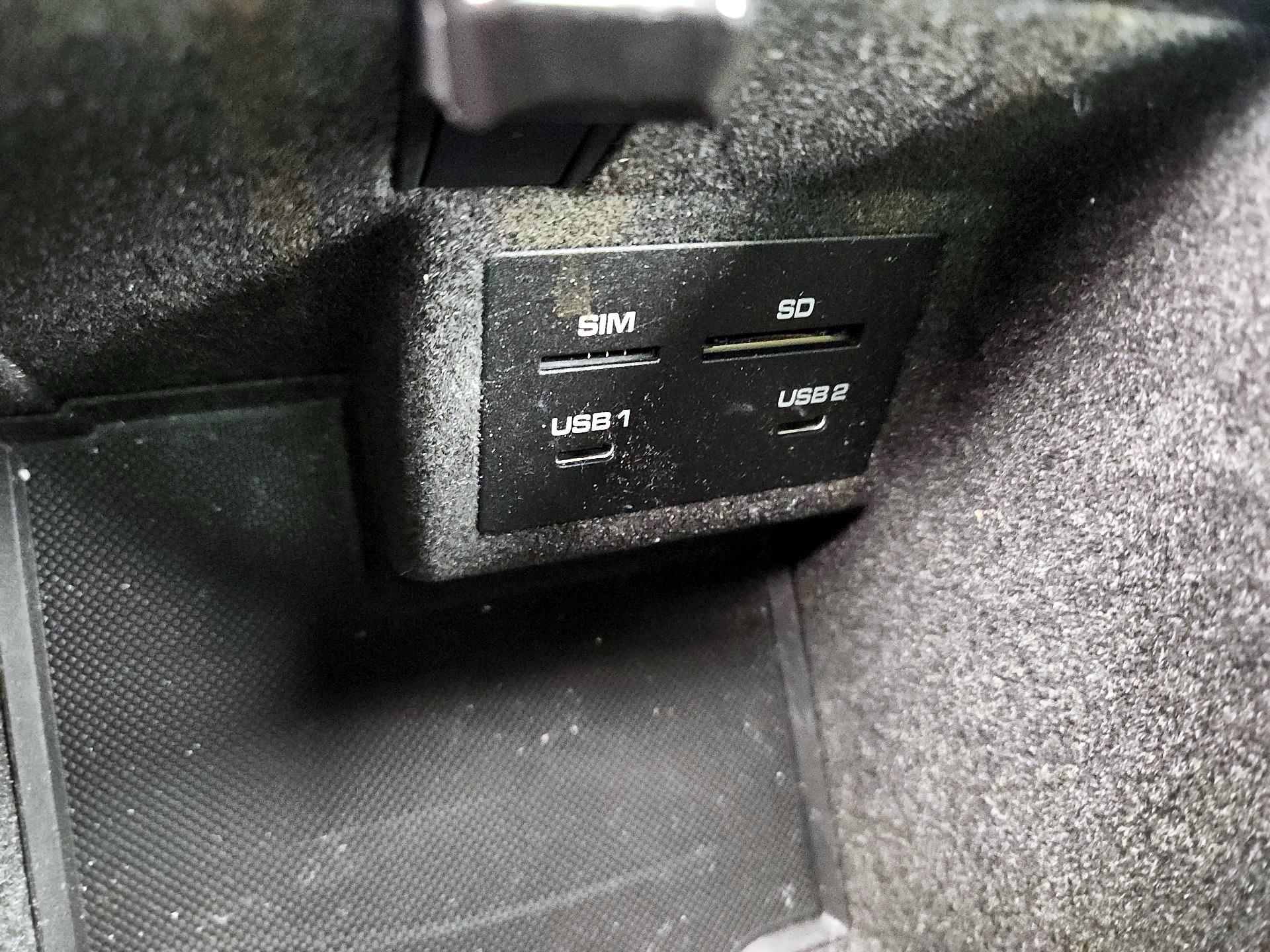 Thumbnail: 2023 Porsche Macan - 19