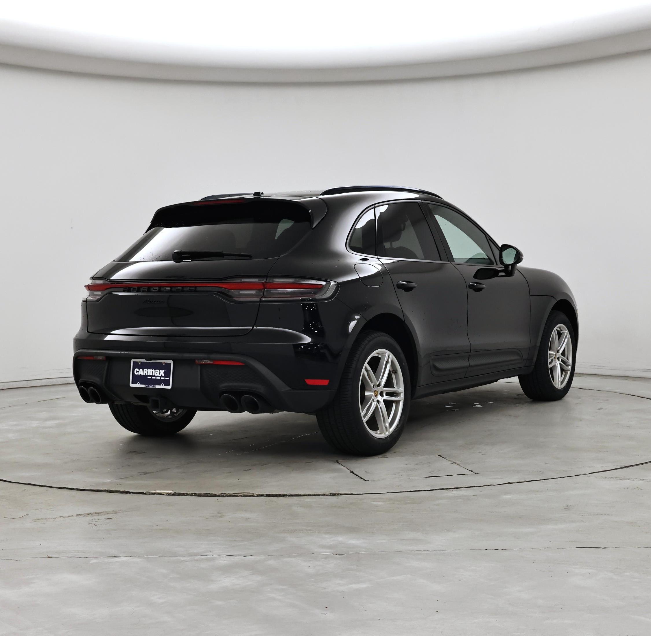 Thumbnail: 2023 Porsche Macan - 8