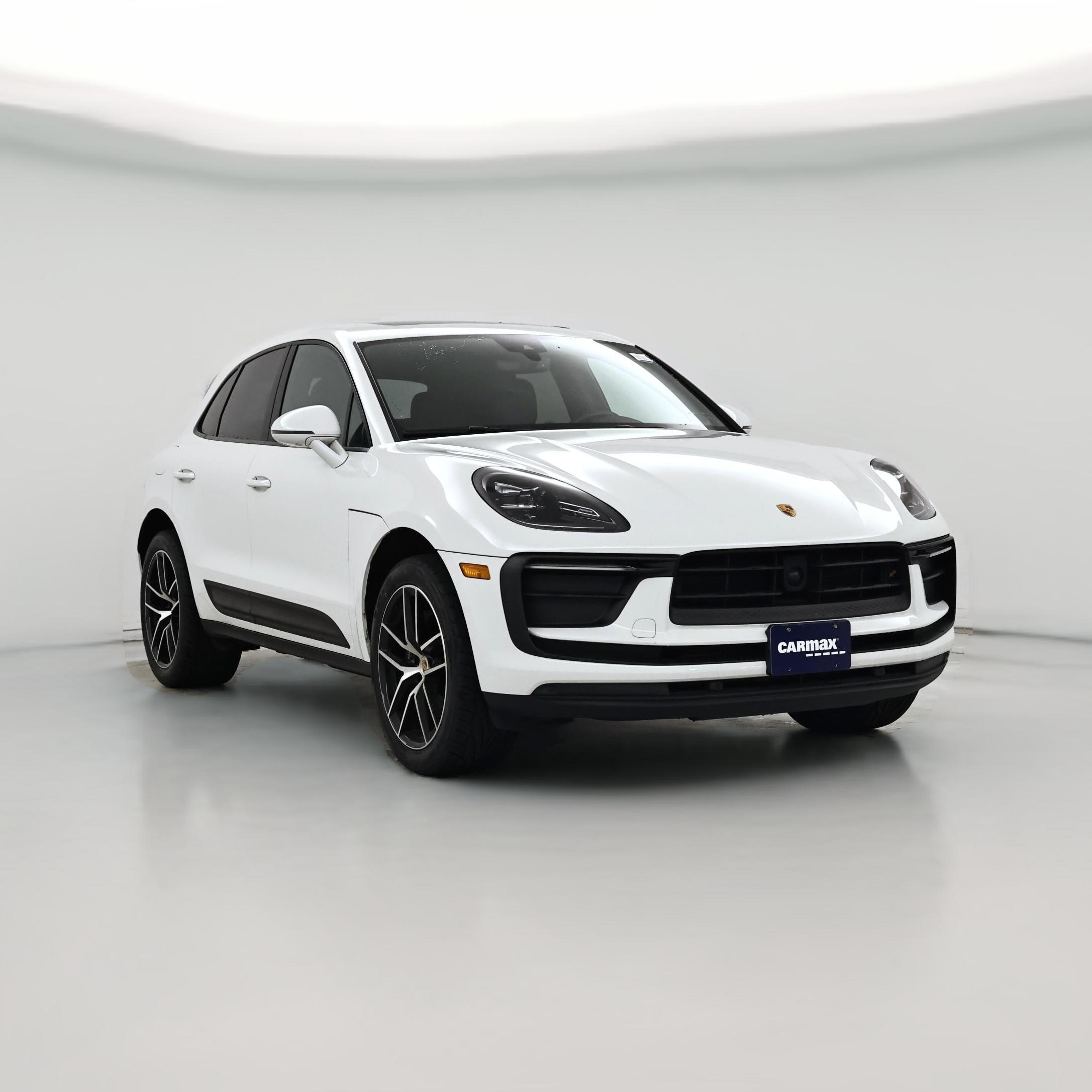 Thumbnail: 2023 Porsche Macan - 1