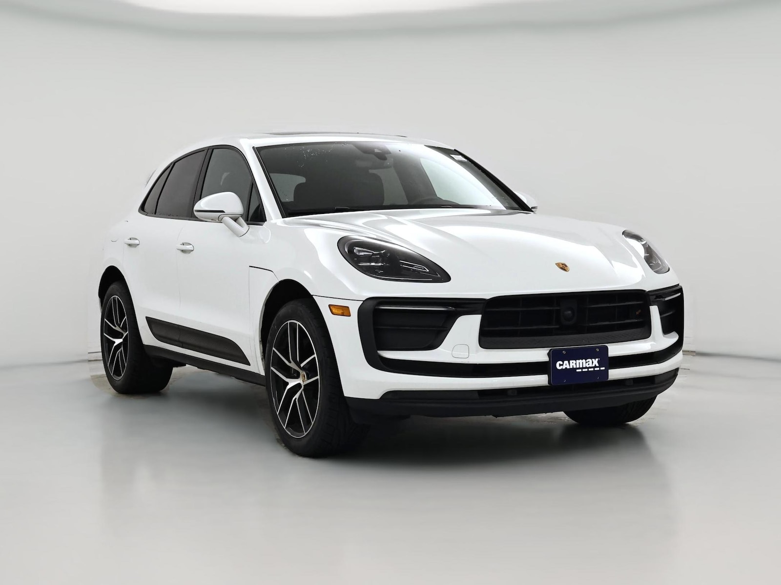 2023 Porsche Macan Base