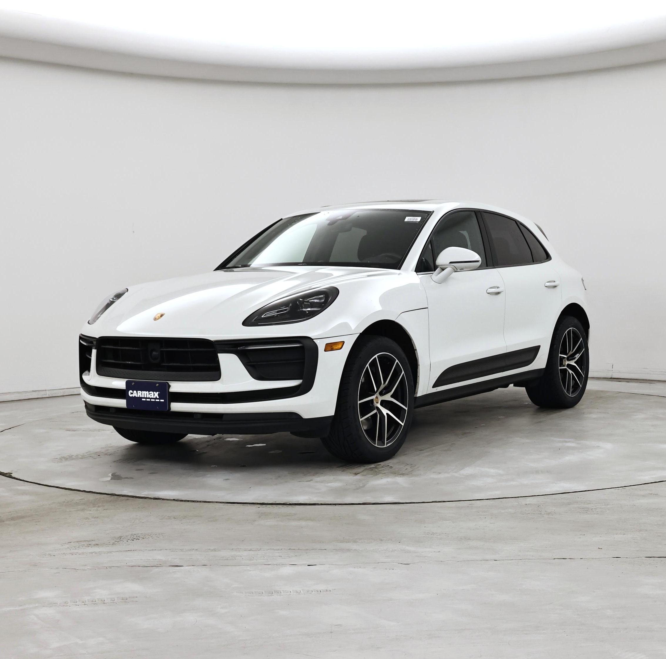 Thumbnail: 2023 Porsche Macan - 4