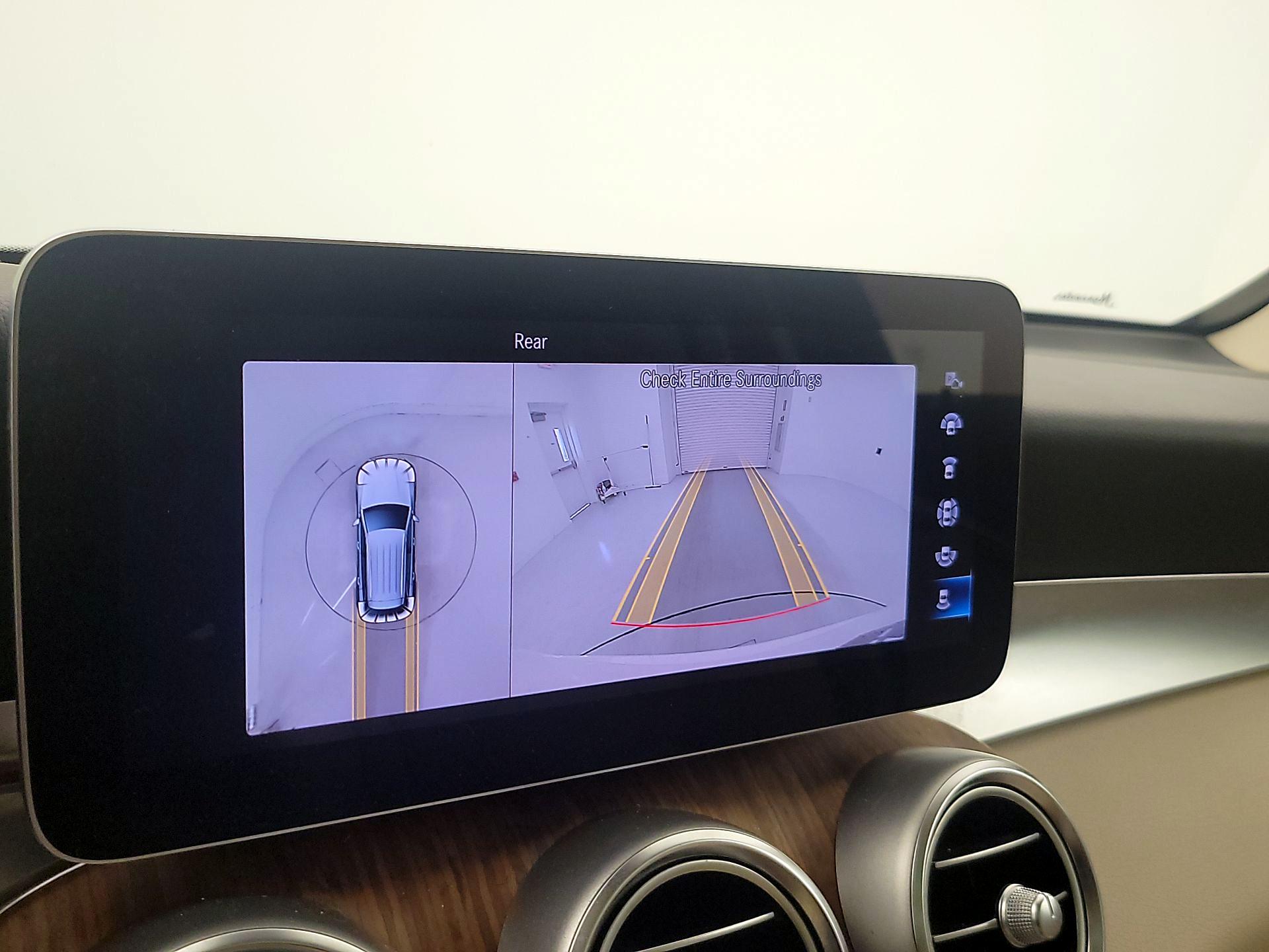 Thumbnail: 2022 Mercedes-Benz GLC - 14