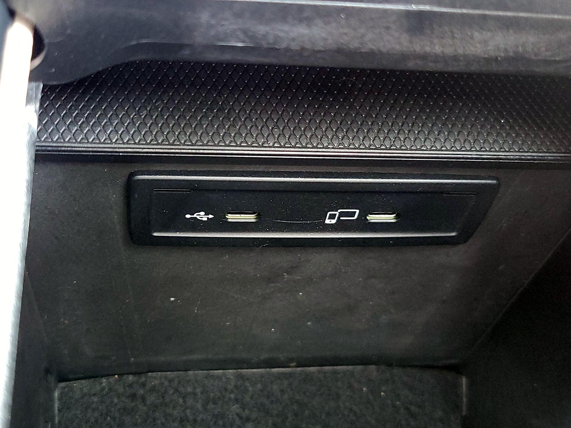 Thumbnail: 2022 Mercedes-Benz GLC - 18