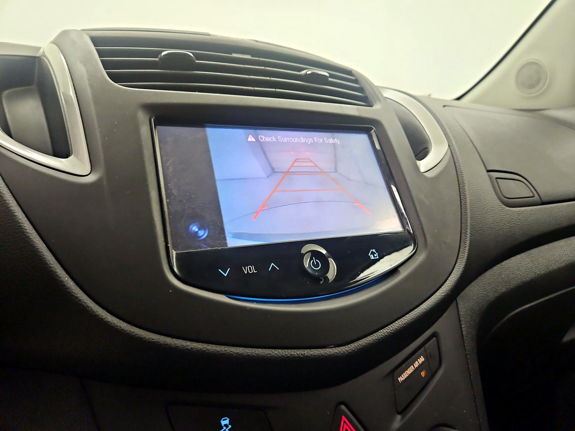 Thumbnail: 2016 Chevrolet Trax - 14