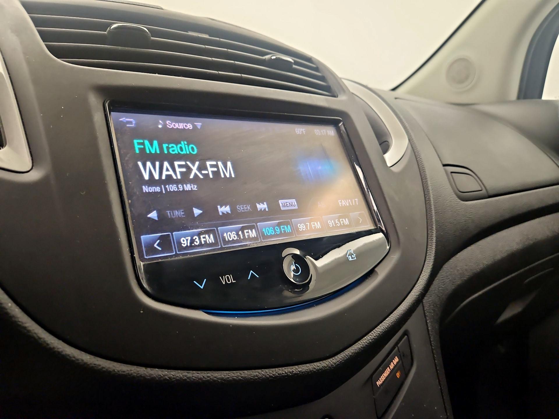 Thumbnail: 2016 Chevrolet Trax - 15