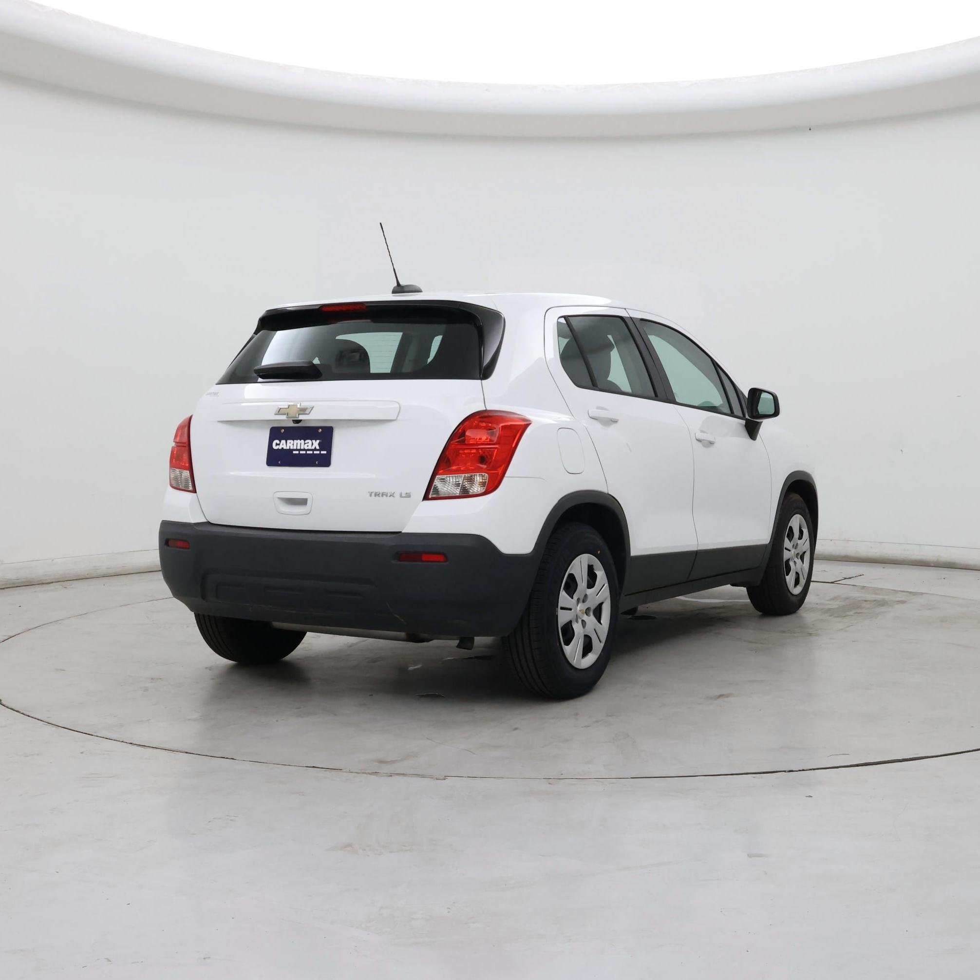 Thumbnail: 2016 Chevrolet Trax - 8