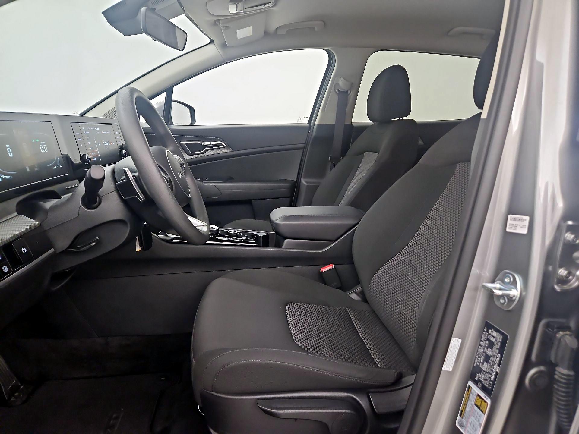 Thumbnail: 2025 Kia Sportage - 11