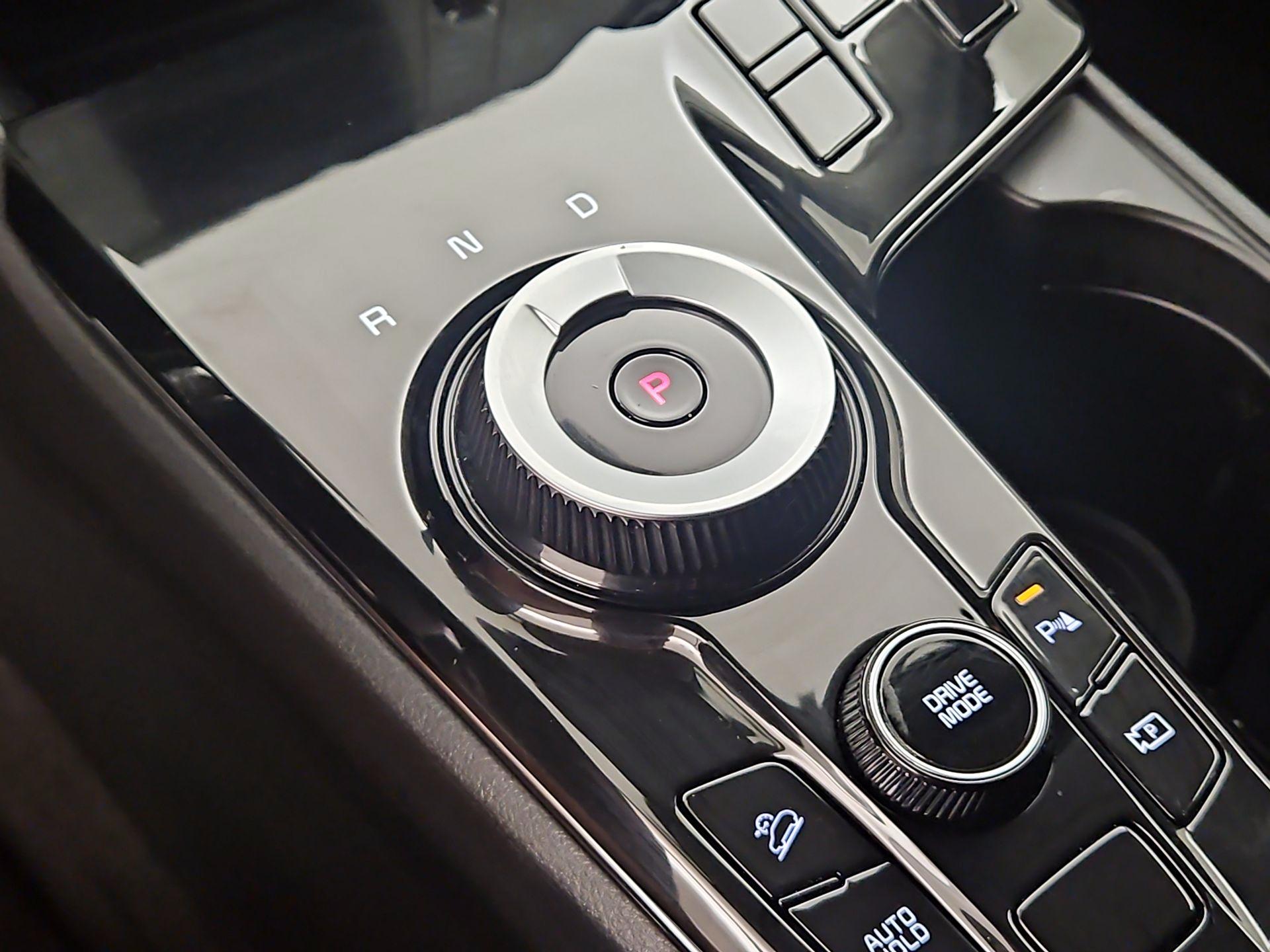 Thumbnail: 2025 Kia Sportage - 17