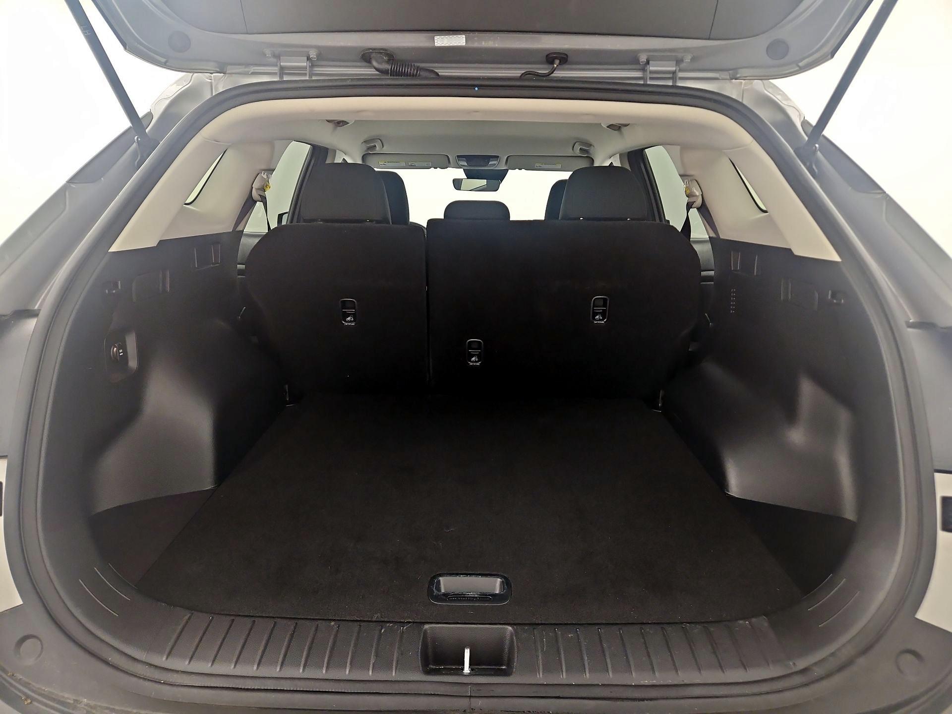 Thumbnail: 2025 Kia Sportage - 20