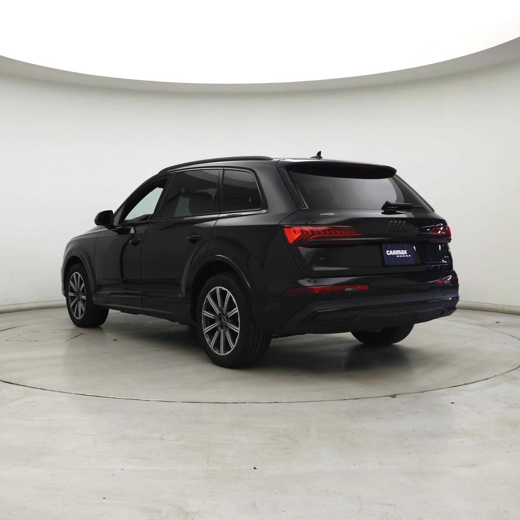 Thumbnail: 2023 Audi Q7 - 2