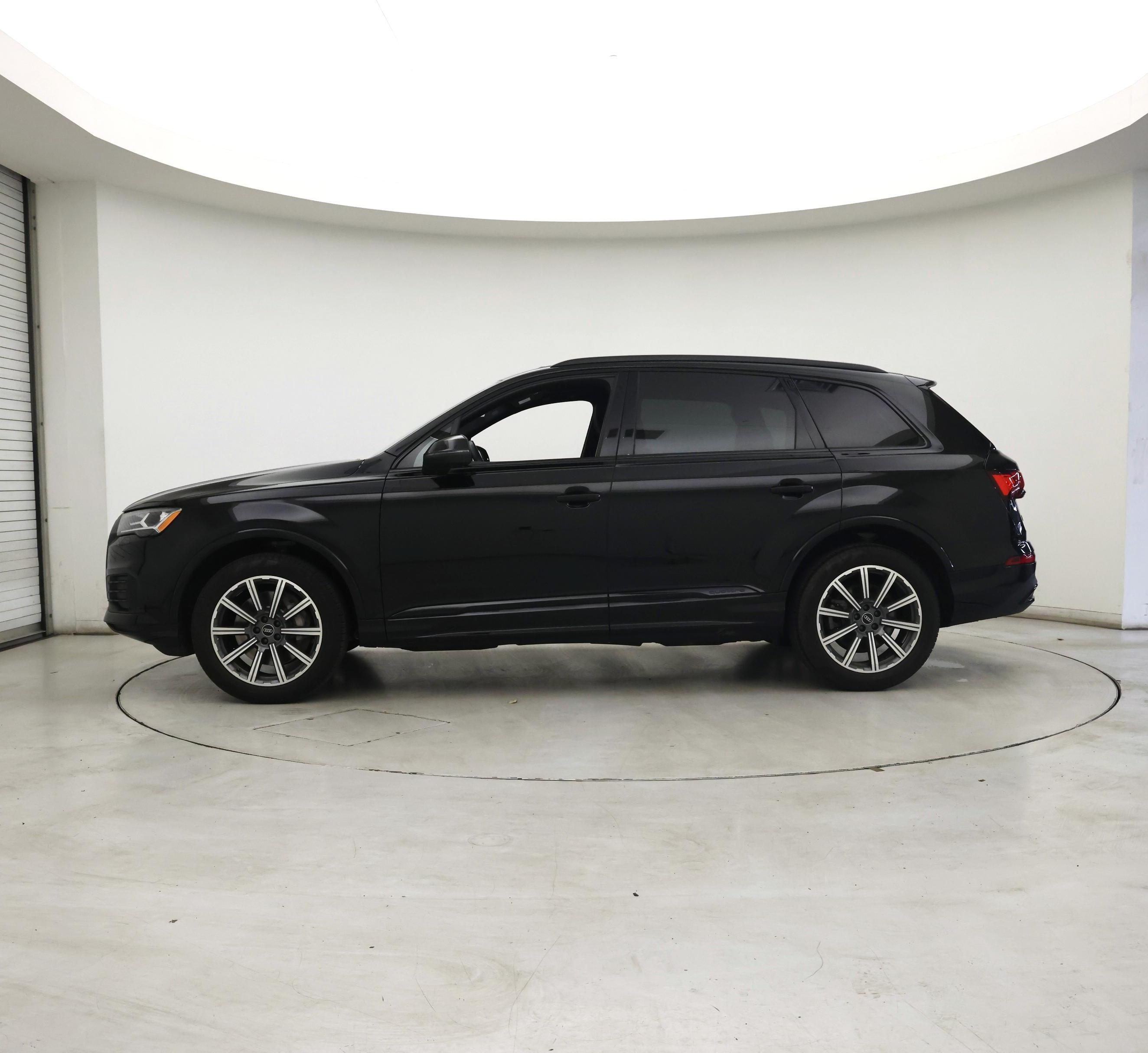 Thumbnail: 2023 Audi Q7 - 3