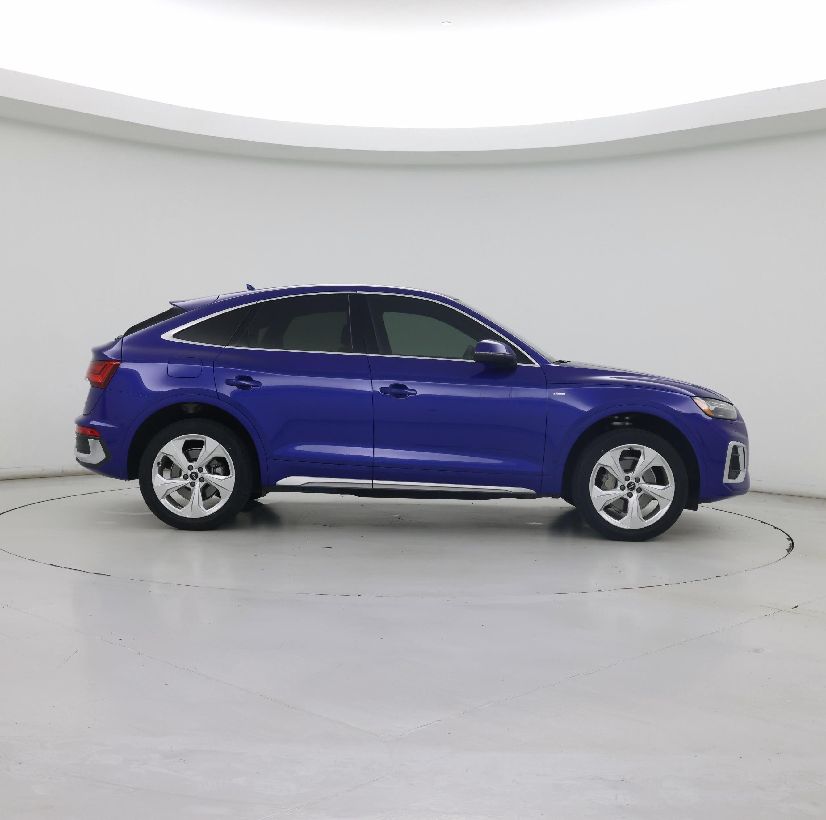 Thumbnail: 2023 Audi Q5 - 7