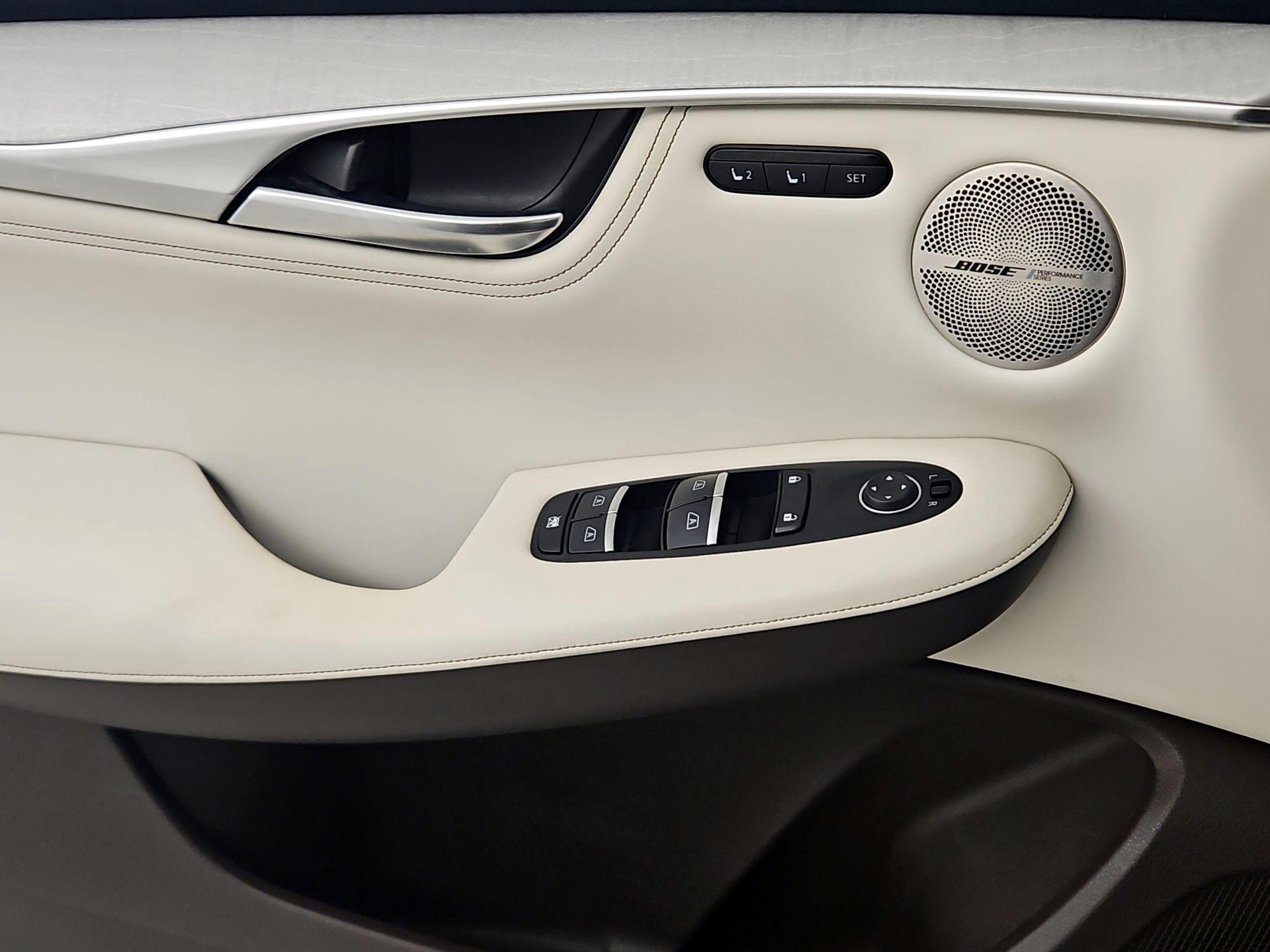 Thumbnail: 2019 INFINITI QX50 - 12