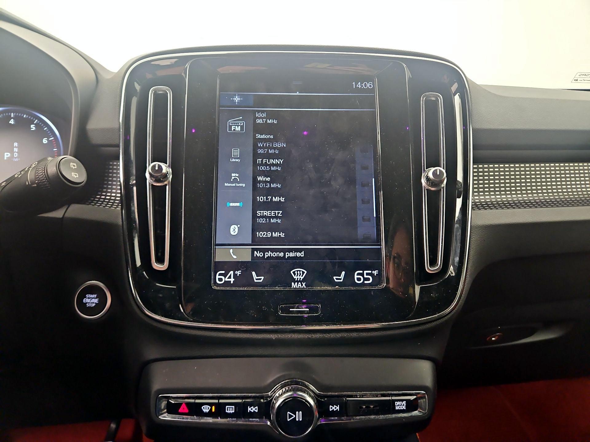 Thumbnail: 2019 Volvo XC40 - 16