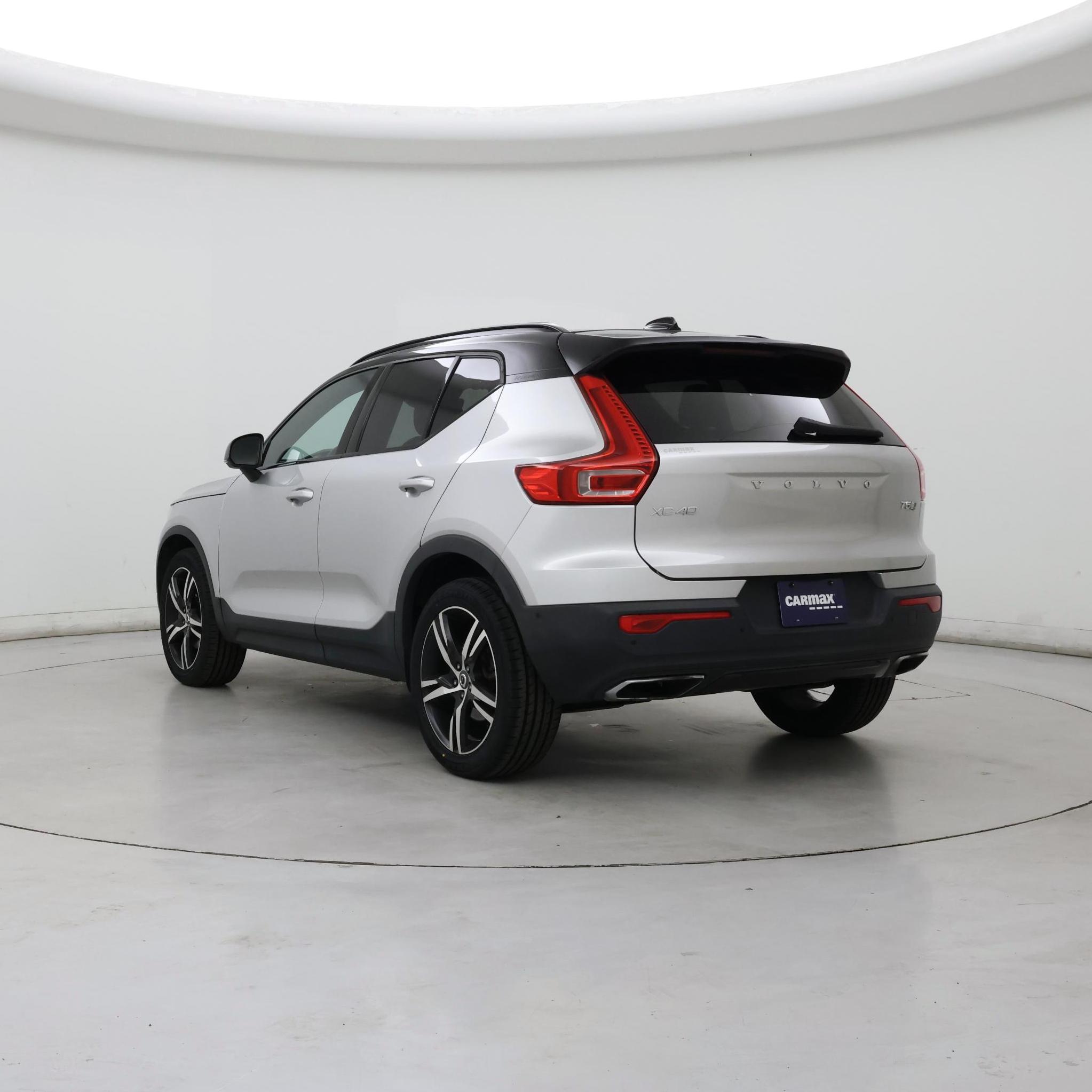 Thumbnail: 2019 Volvo XC40 - 2