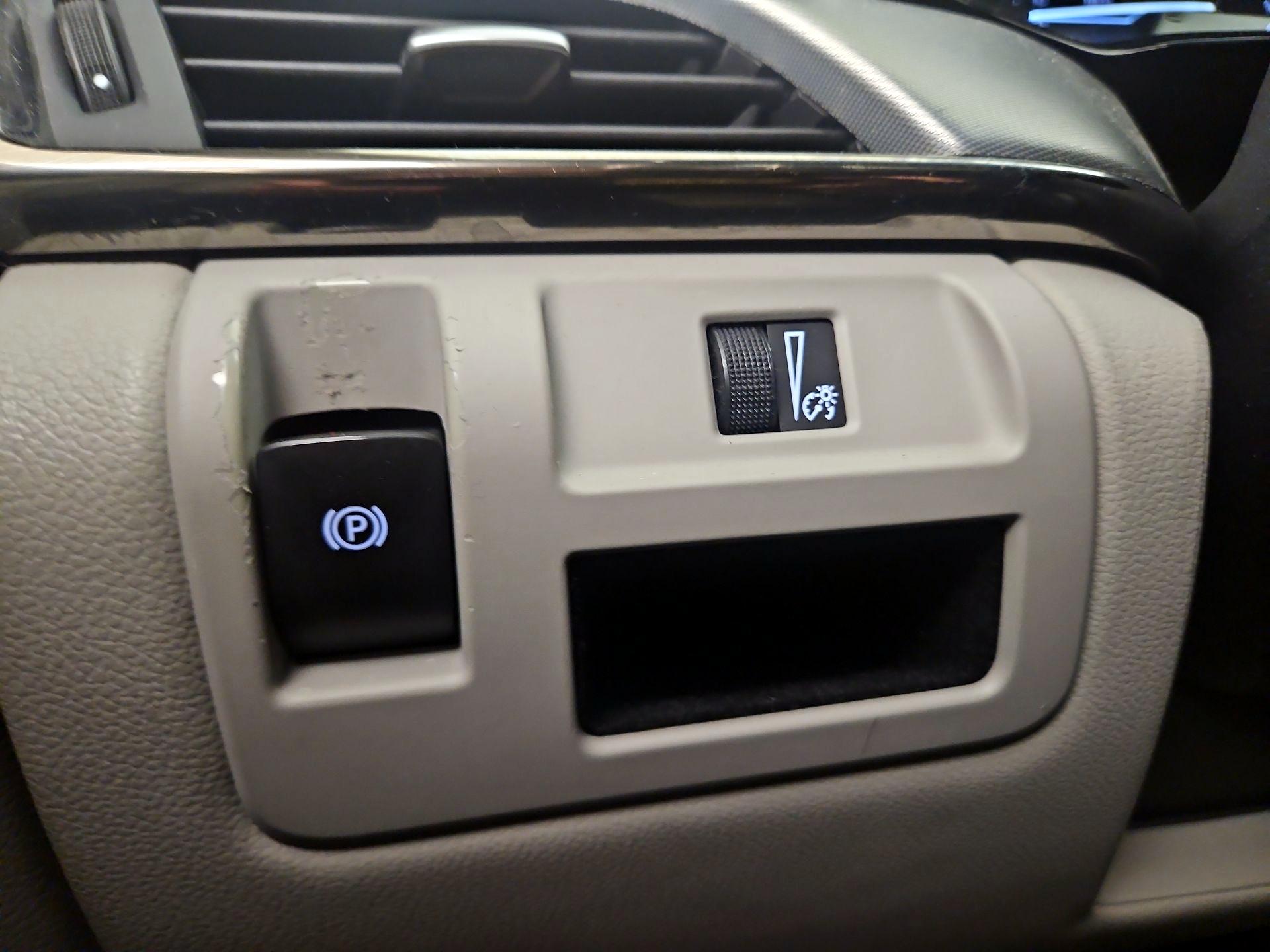 Thumbnail: 2019 Cadillac CTS - 13