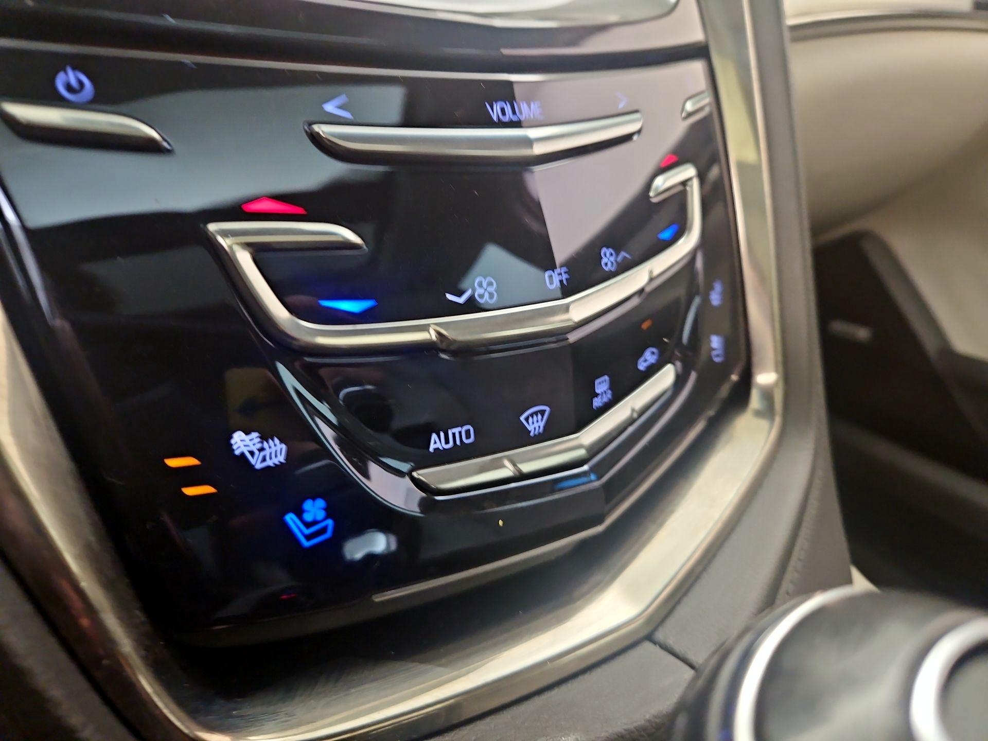 Thumbnail: 2019 Cadillac CTS - 16