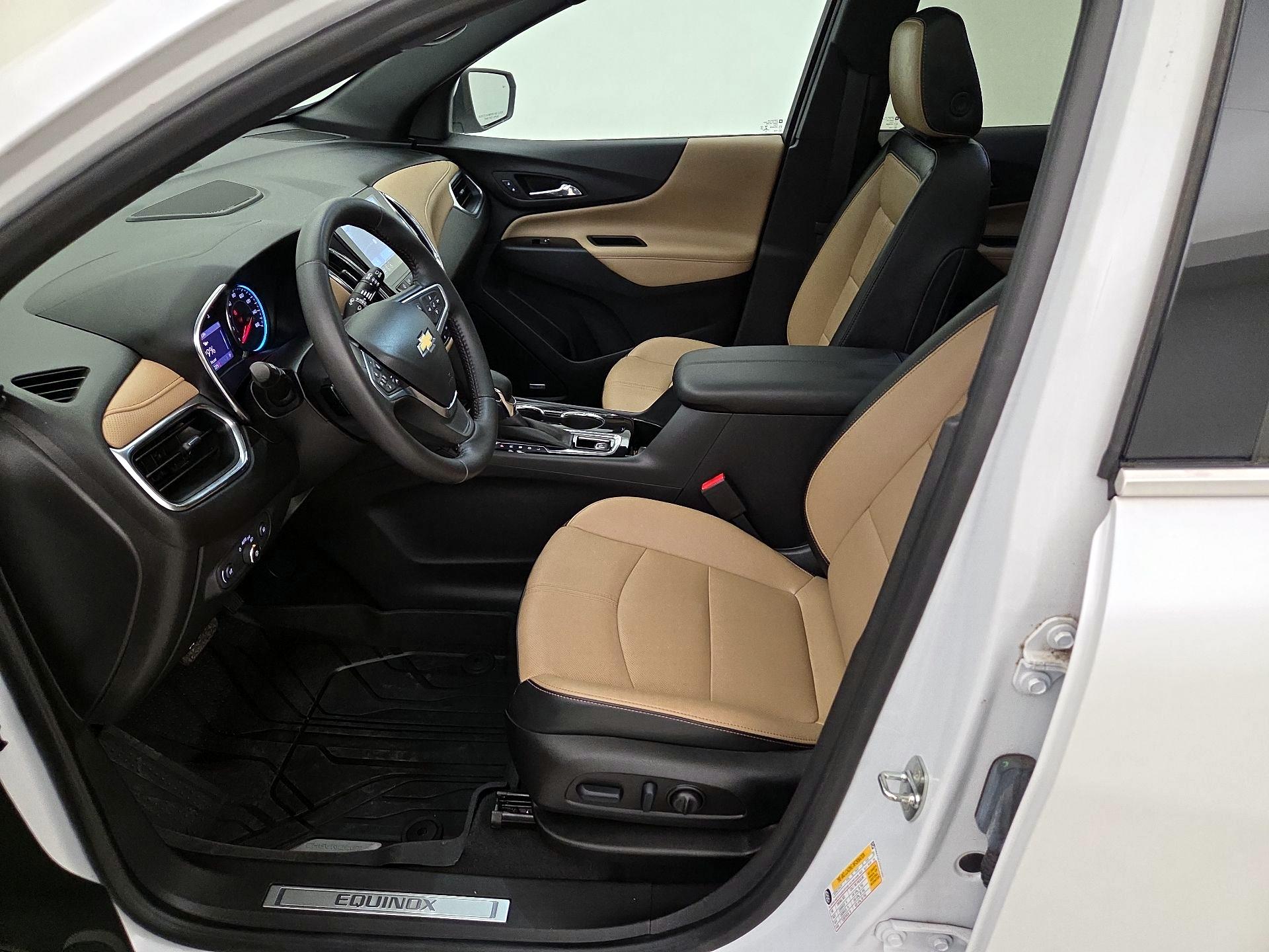 Thumbnail: 2022 Chevrolet Equinox - 11