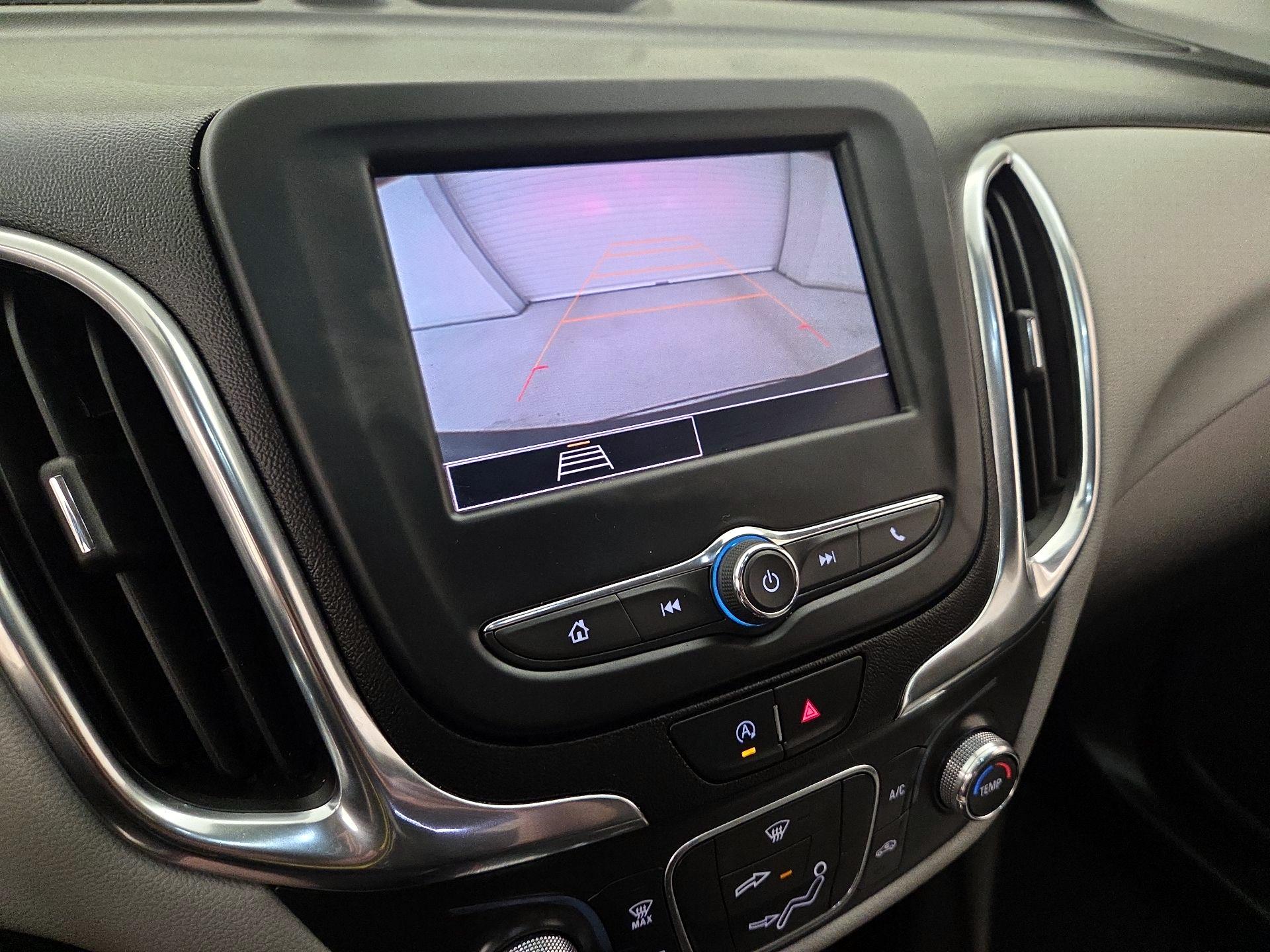 Thumbnail: 2022 Chevrolet Equinox - 14