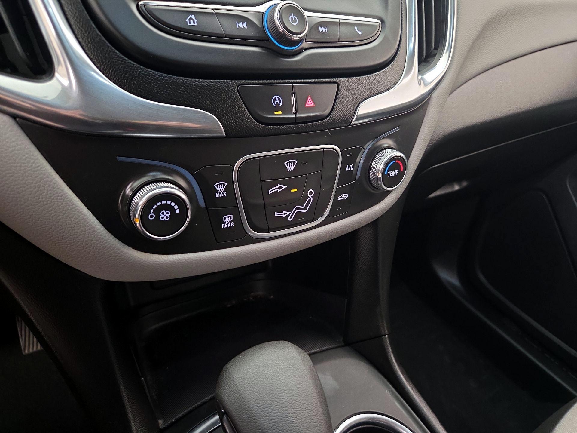 Thumbnail: 2022 Chevrolet Equinox - 16