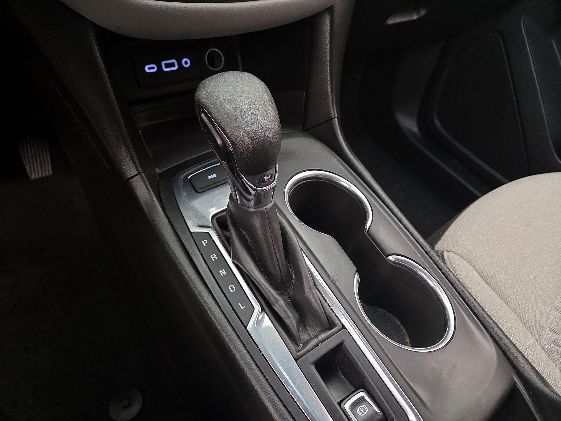 Thumbnail: 2022 Chevrolet Equinox - 17